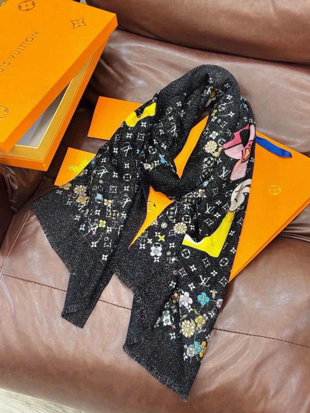 Шарфы Louis Vuitton 18322184
