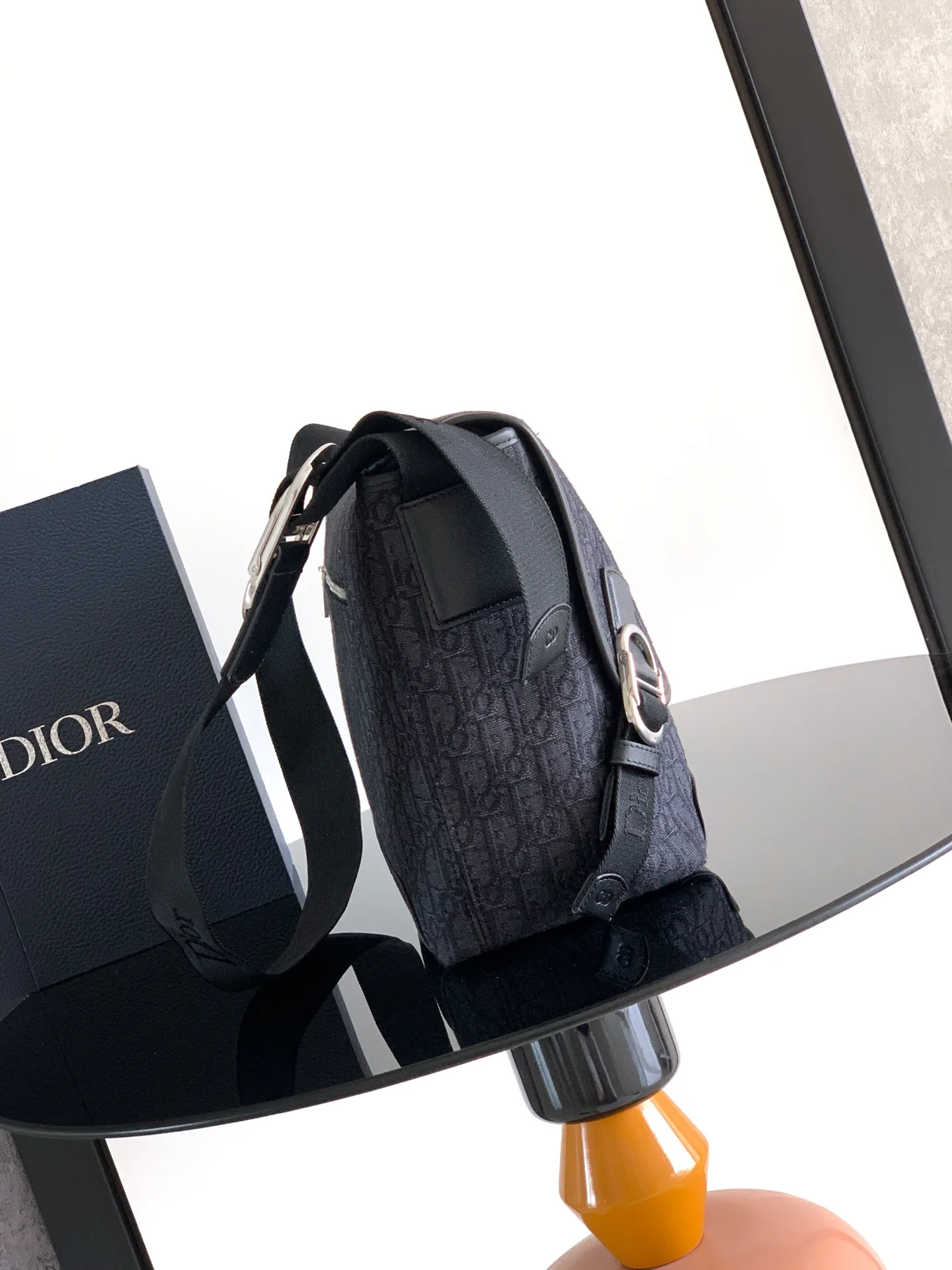 Классические Сумки Женские Christian Dior 12699478