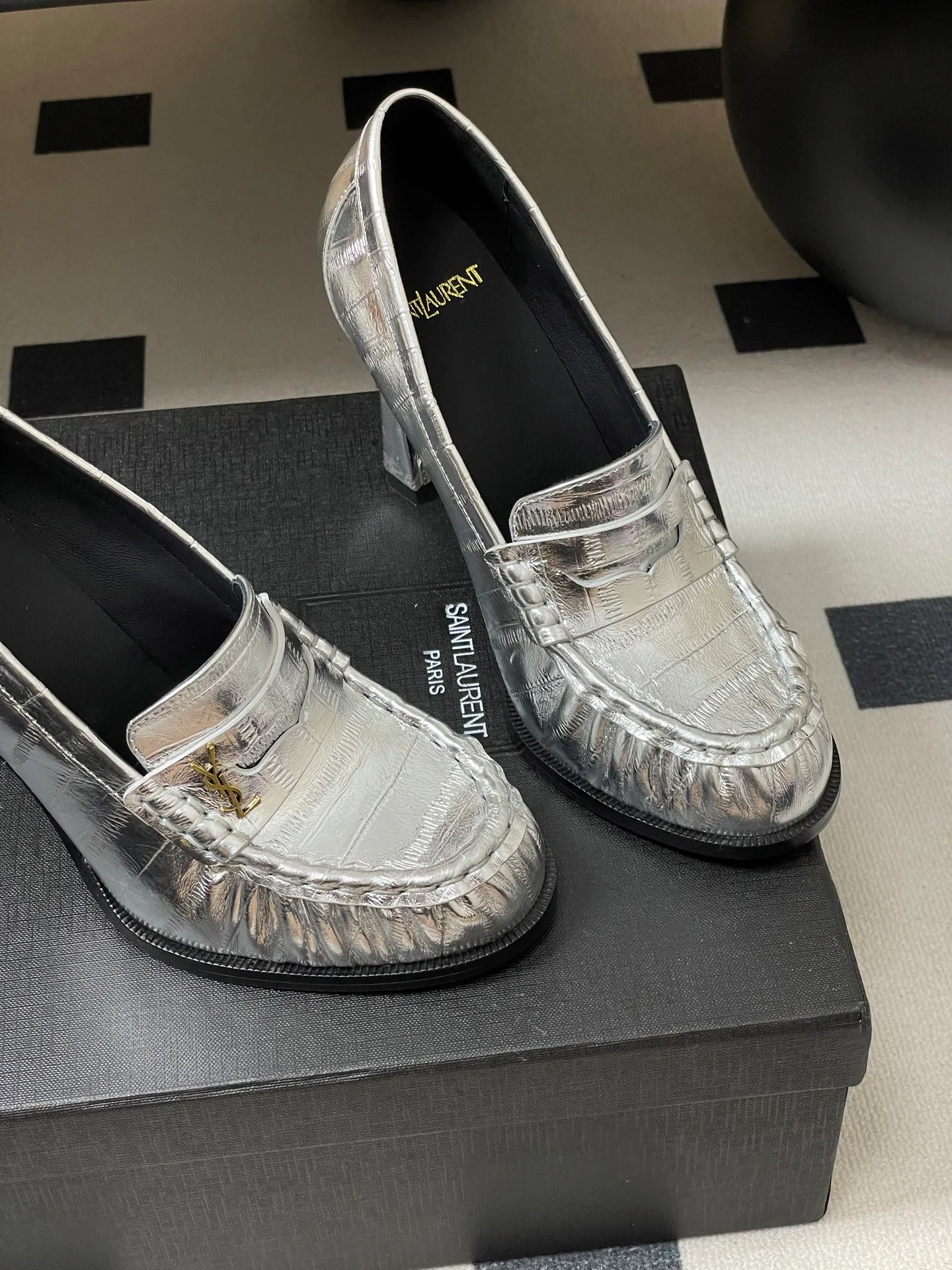 Туфли Женские Saint Laurent 551816