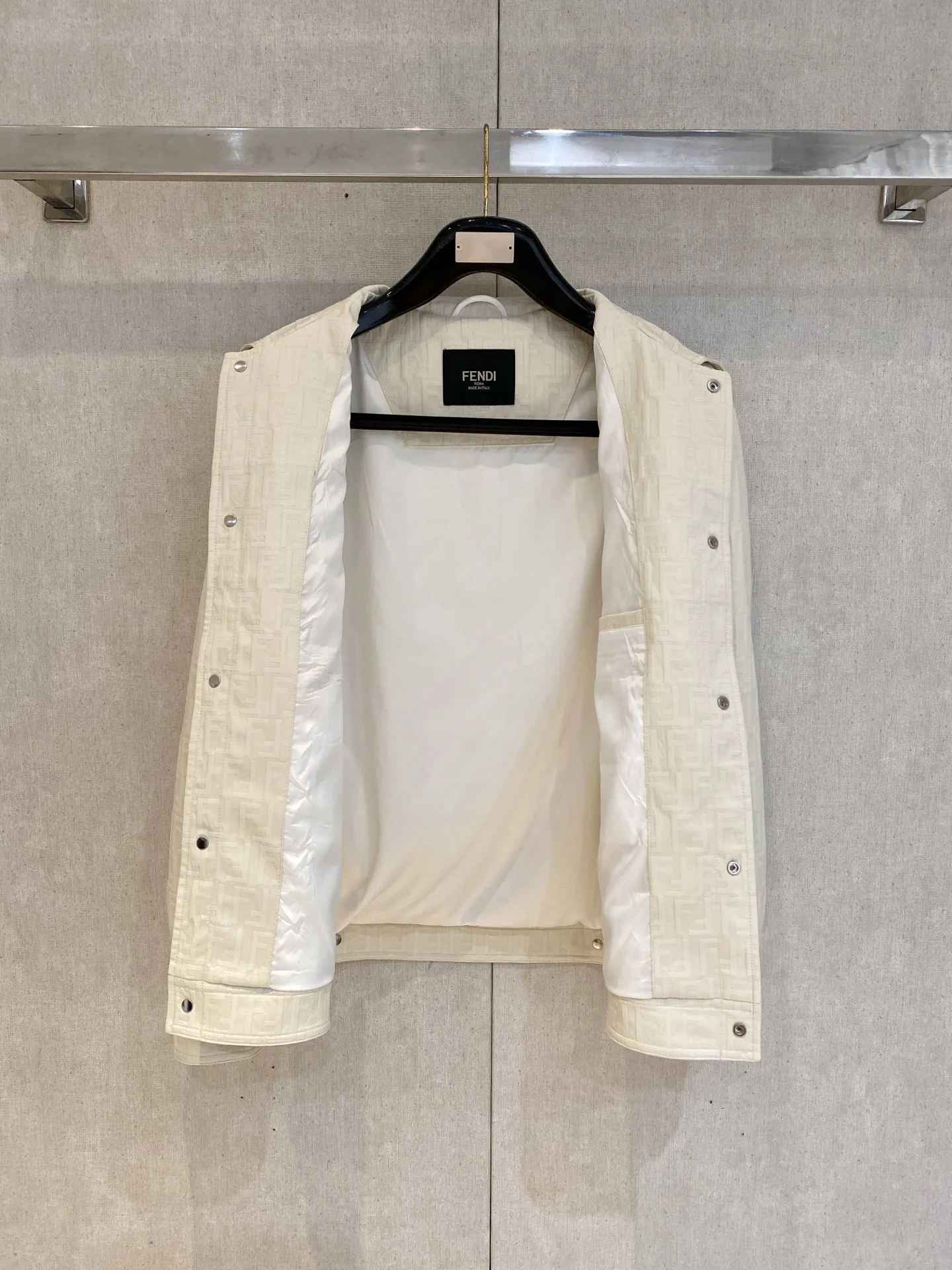 Куртки И Пуховики Мужские Fendi 11865119