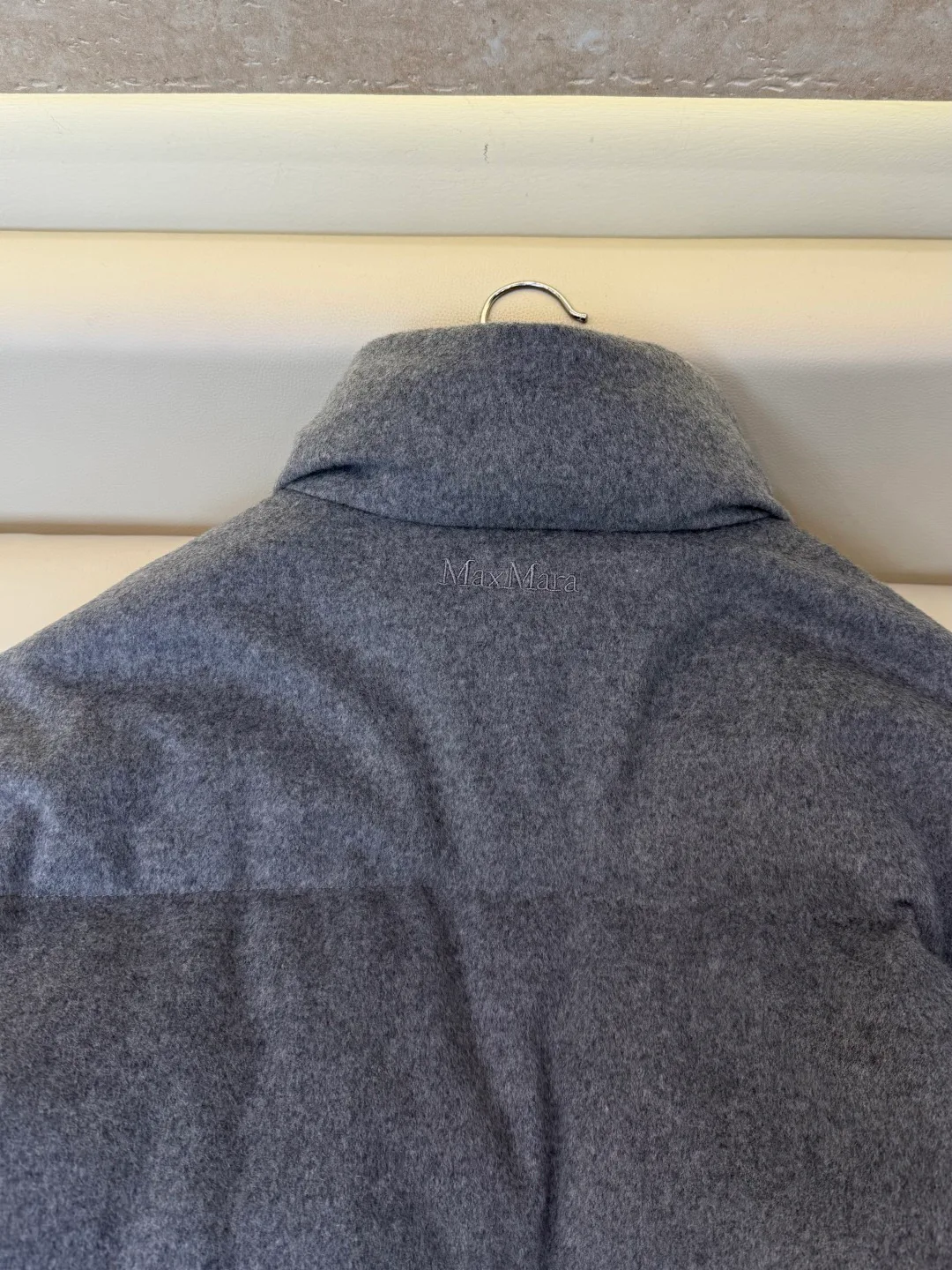 Куртки И Пуховики Женские Max Mara 18379602