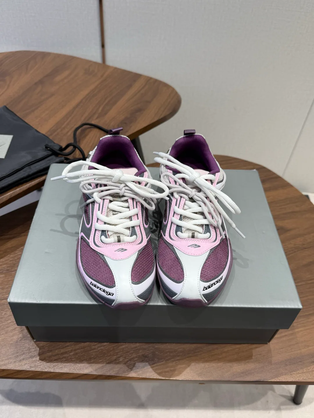 Кроссовки Женские Balenciaga 12479730