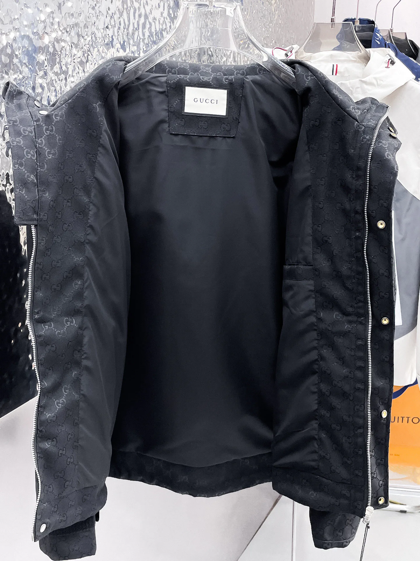 Куртки И Пуховики Мужские Gucci 9352301