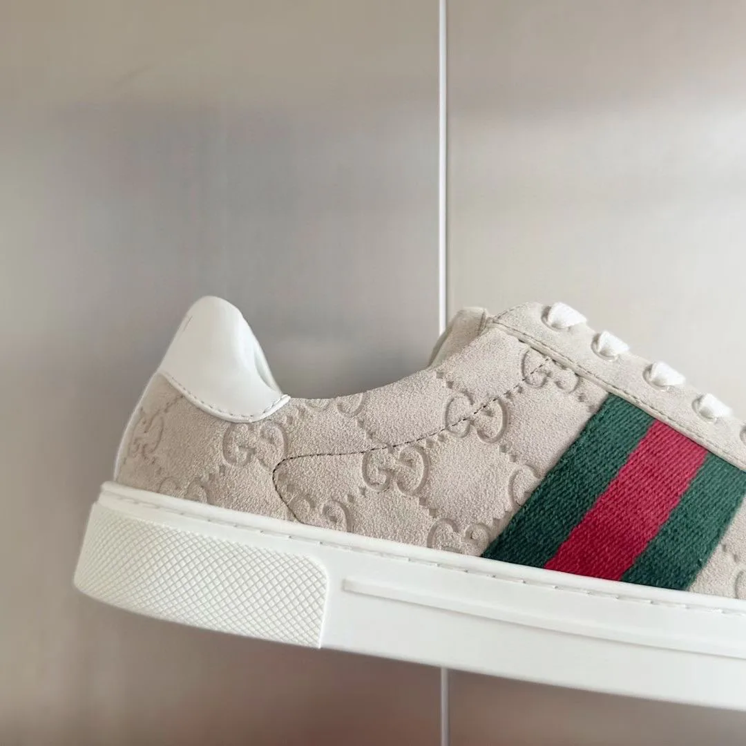 Кроссовки Женские Gucci 19081342
