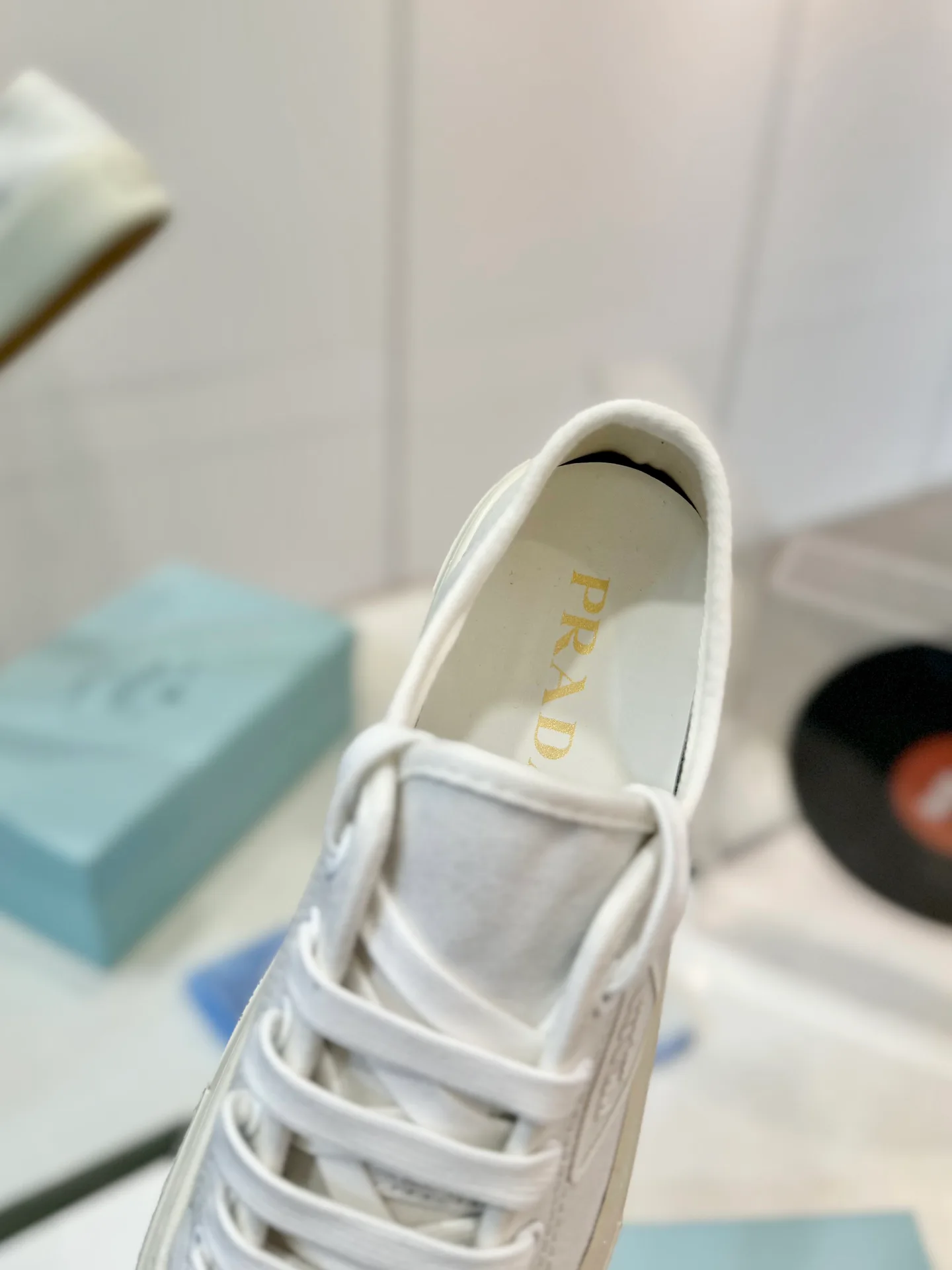 Кроссовки Женские Prada 9535098