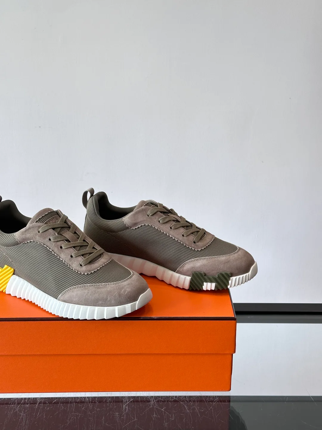 Кроссовки Женские Hermes 367166