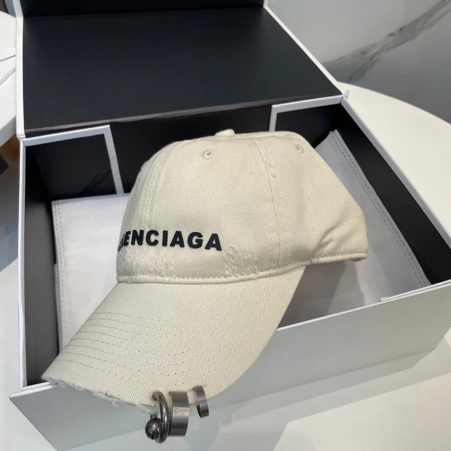 Головные Уборы Balenciaga 336869