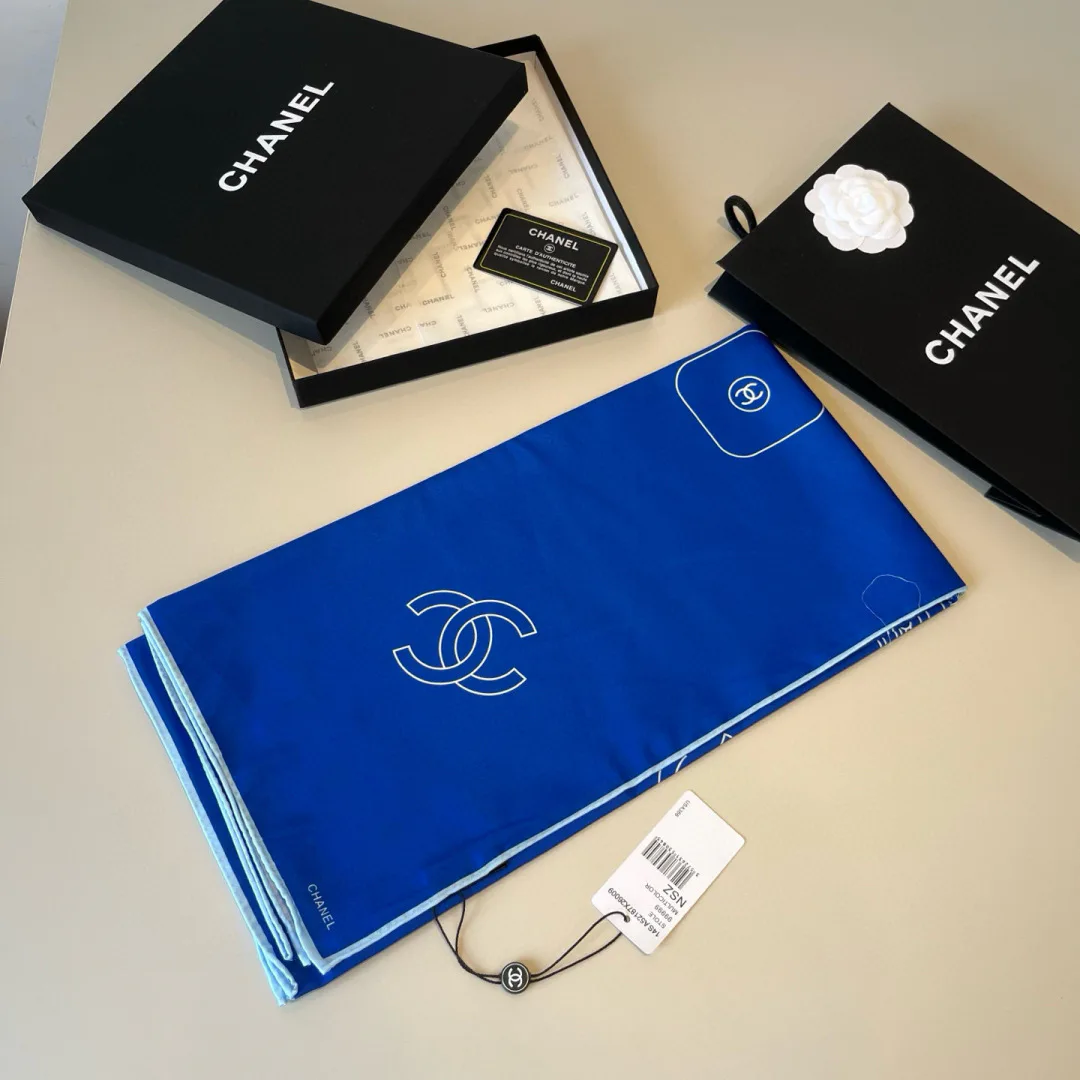 Платки Chanel 11362343