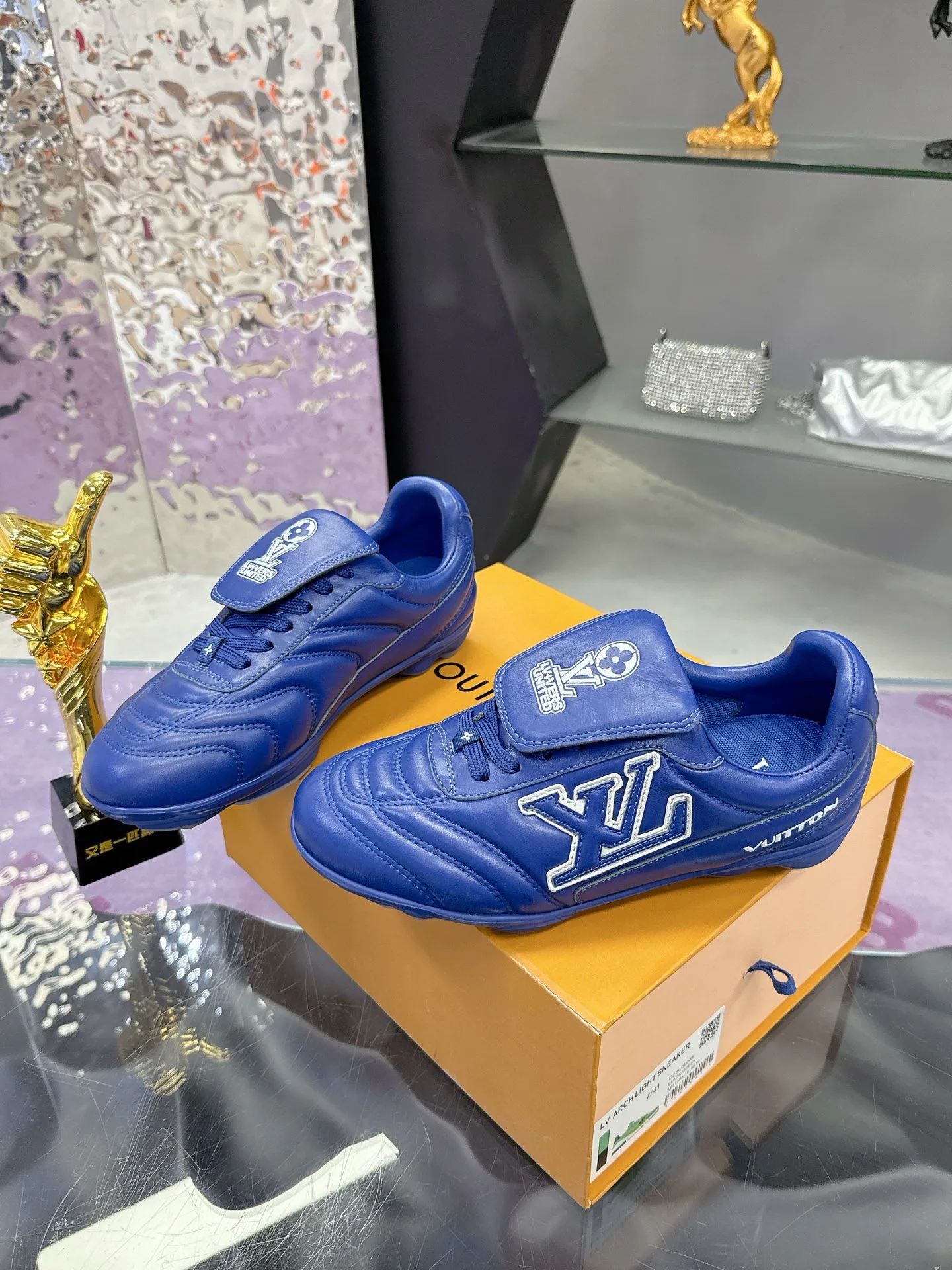 Кроссовки Женские Louis Vuitton 155179