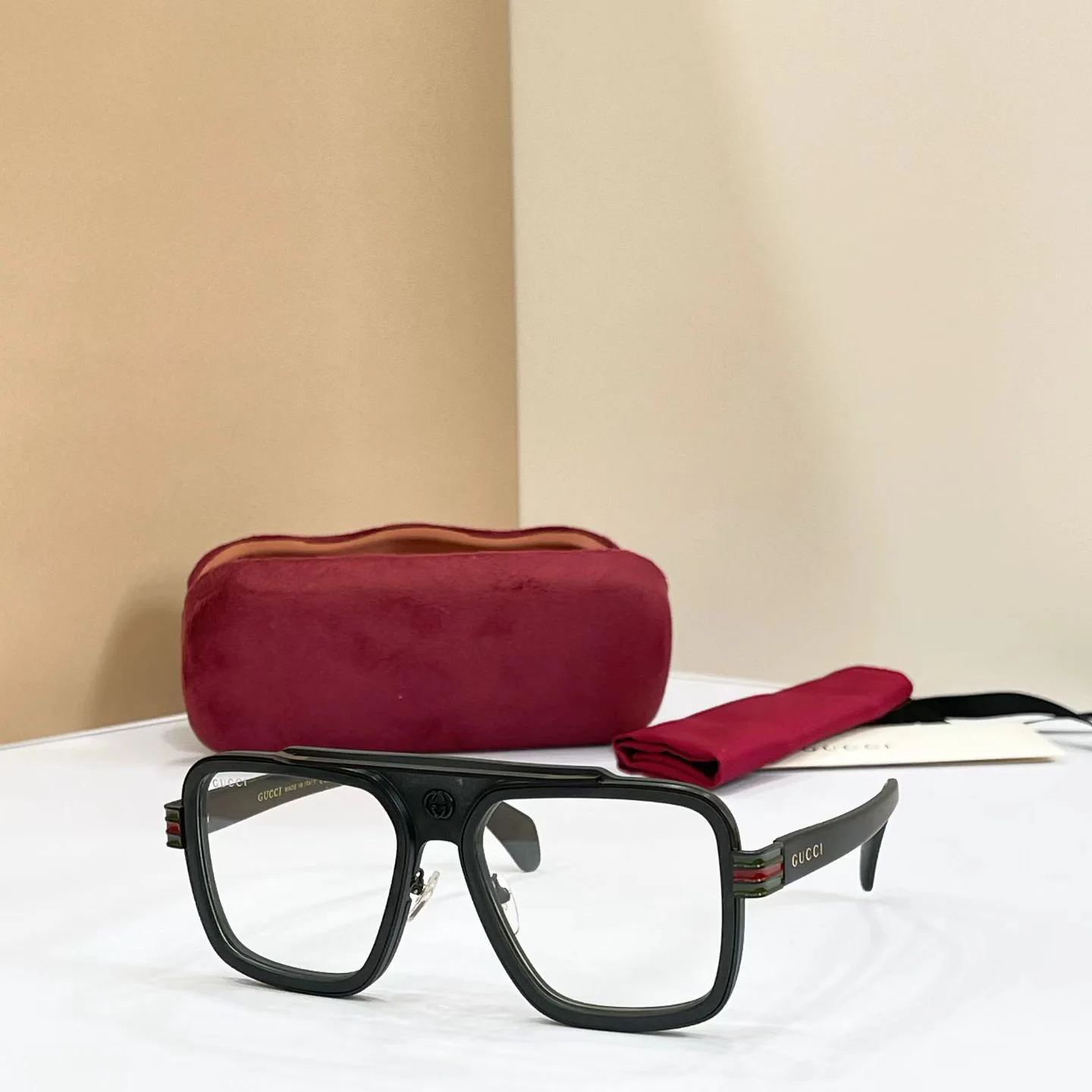Очки Gucci 17633232