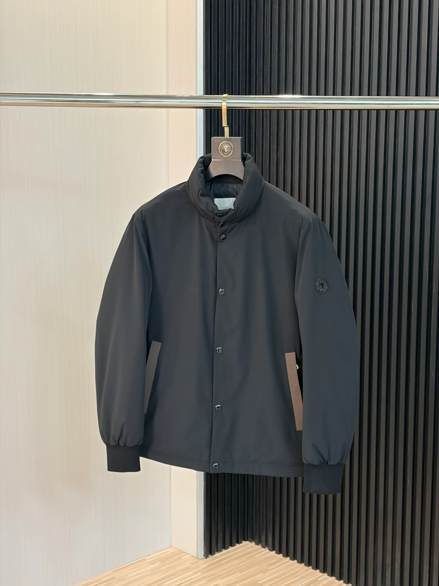 Куртки И Пуховики Мужские Moncler 17925275