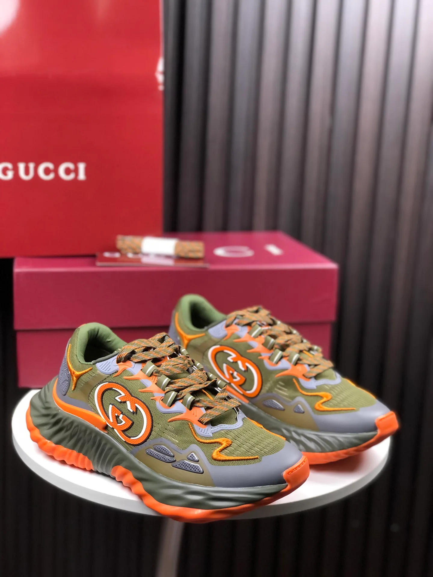 Кроссовки Мужские Gucci 25568