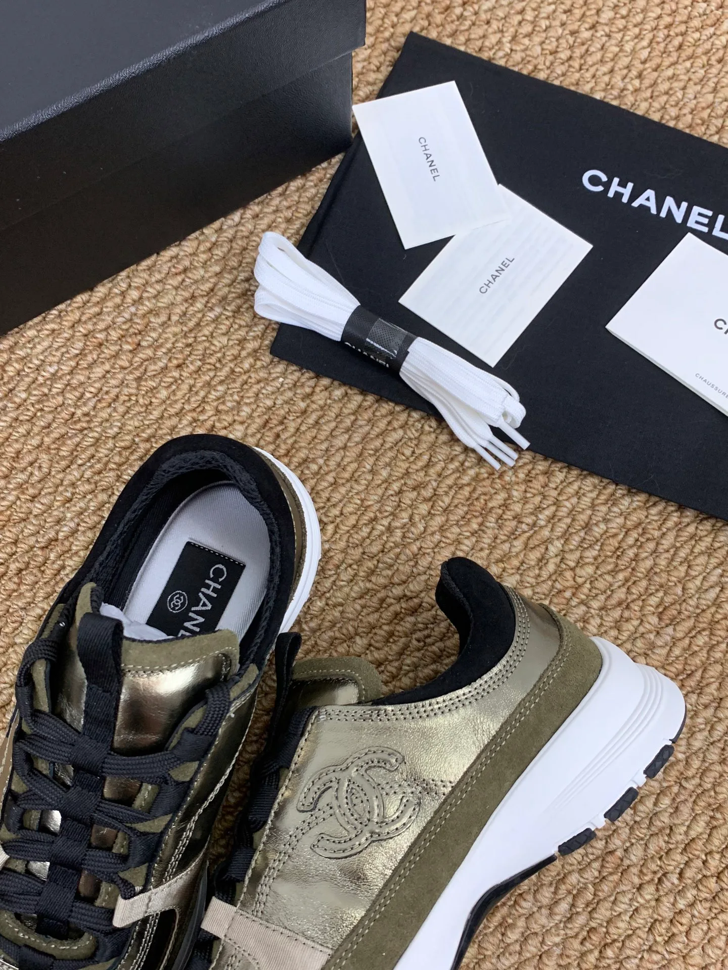 Кроссовки Женские Chanel 17545244