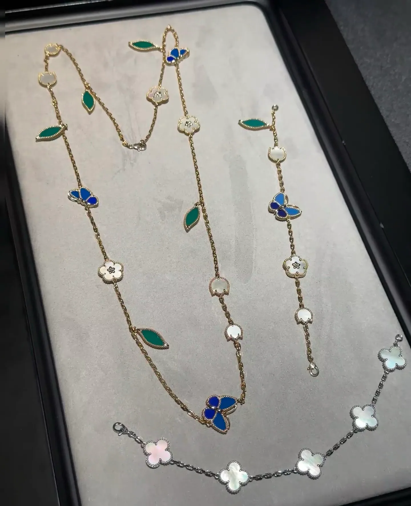 Бижутерия Van Cleef & Arpels 13600883