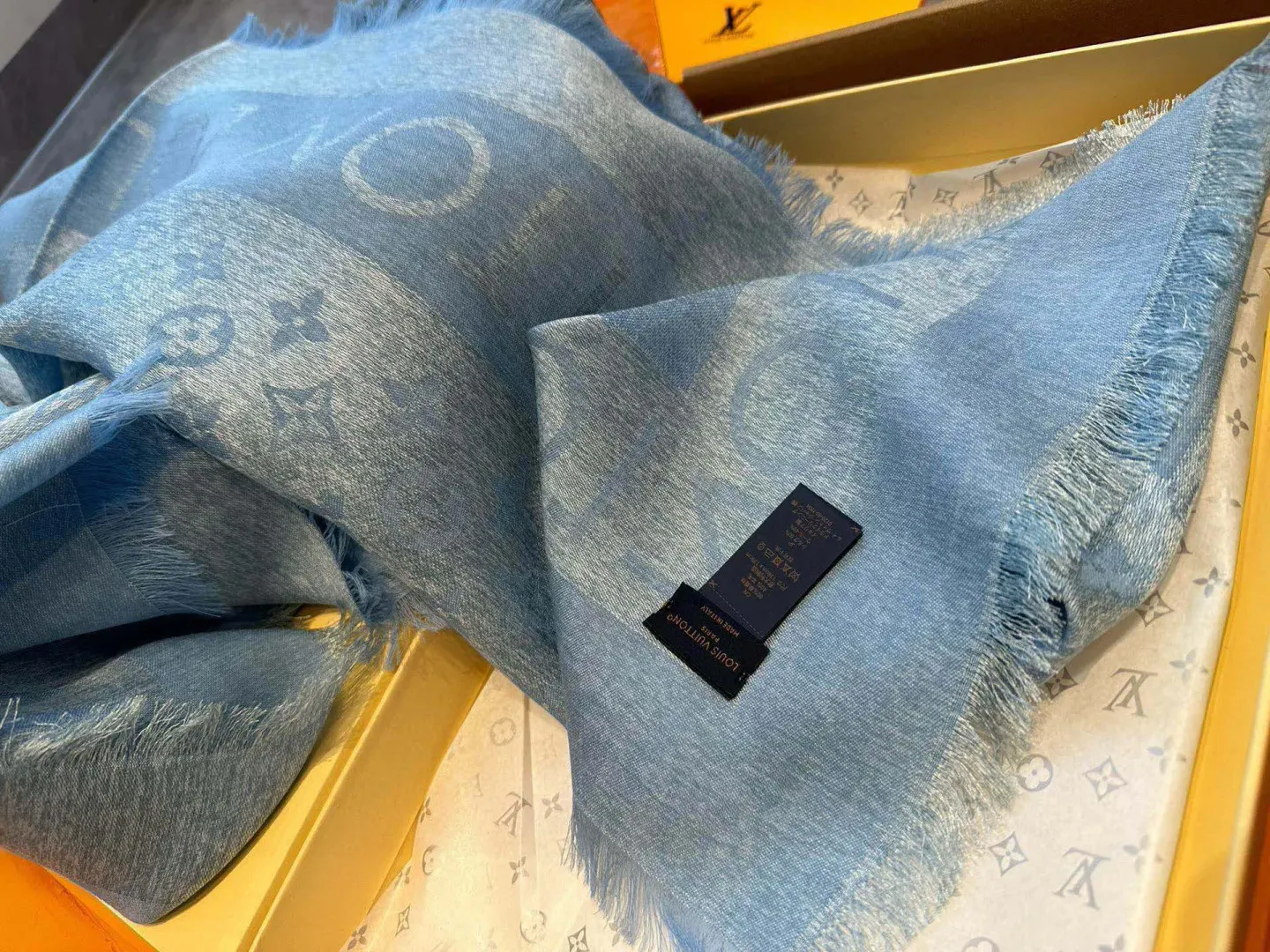 Шарфы Louis Vuitton 219425