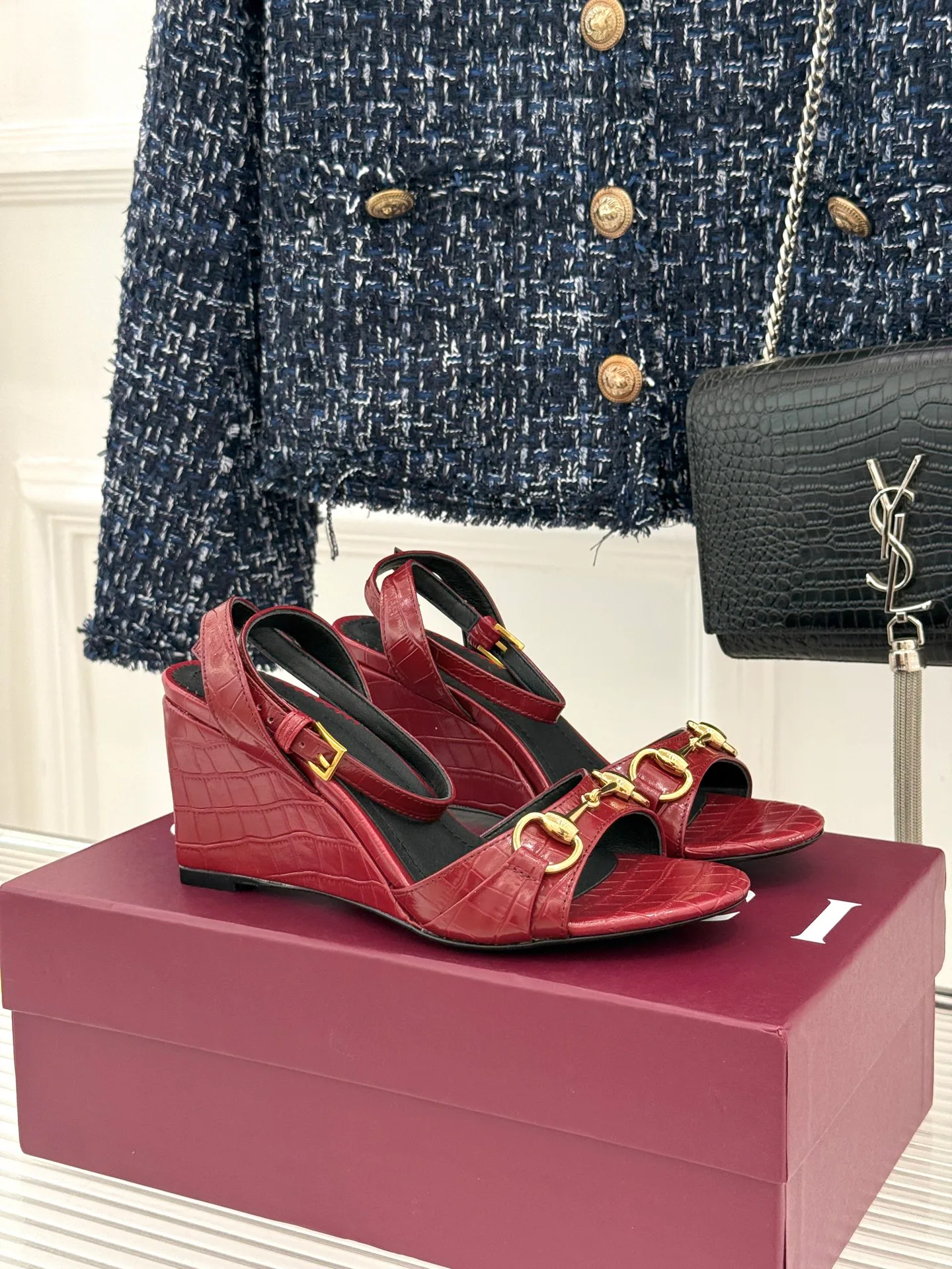 Босоножки Женские Gucci 18034505