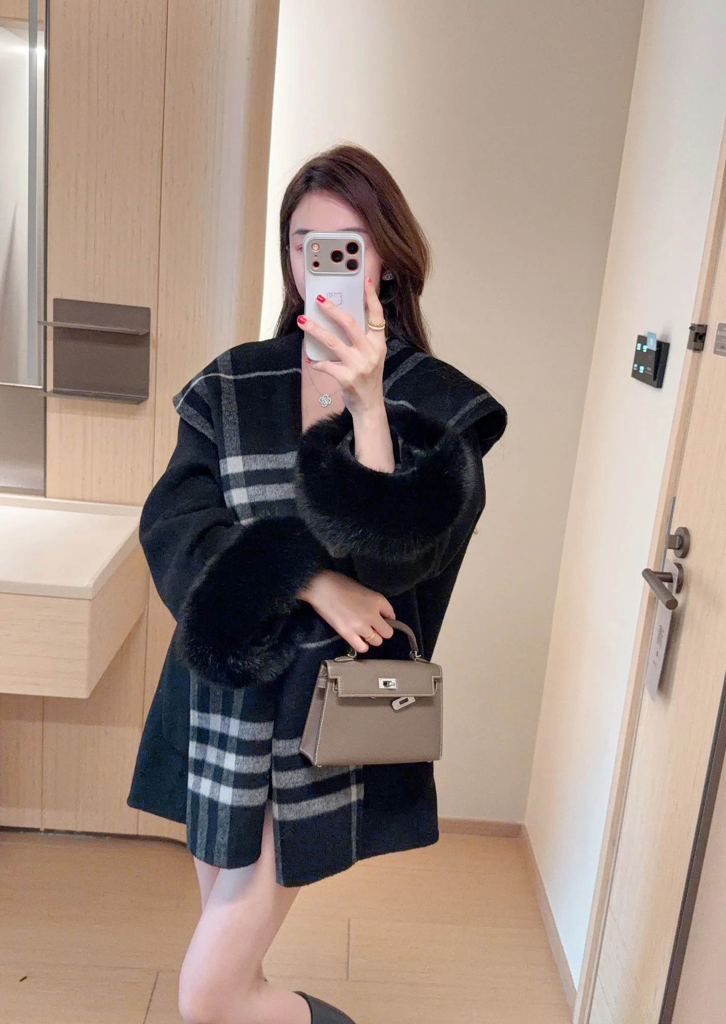 Пальто Женские Burberry 856091