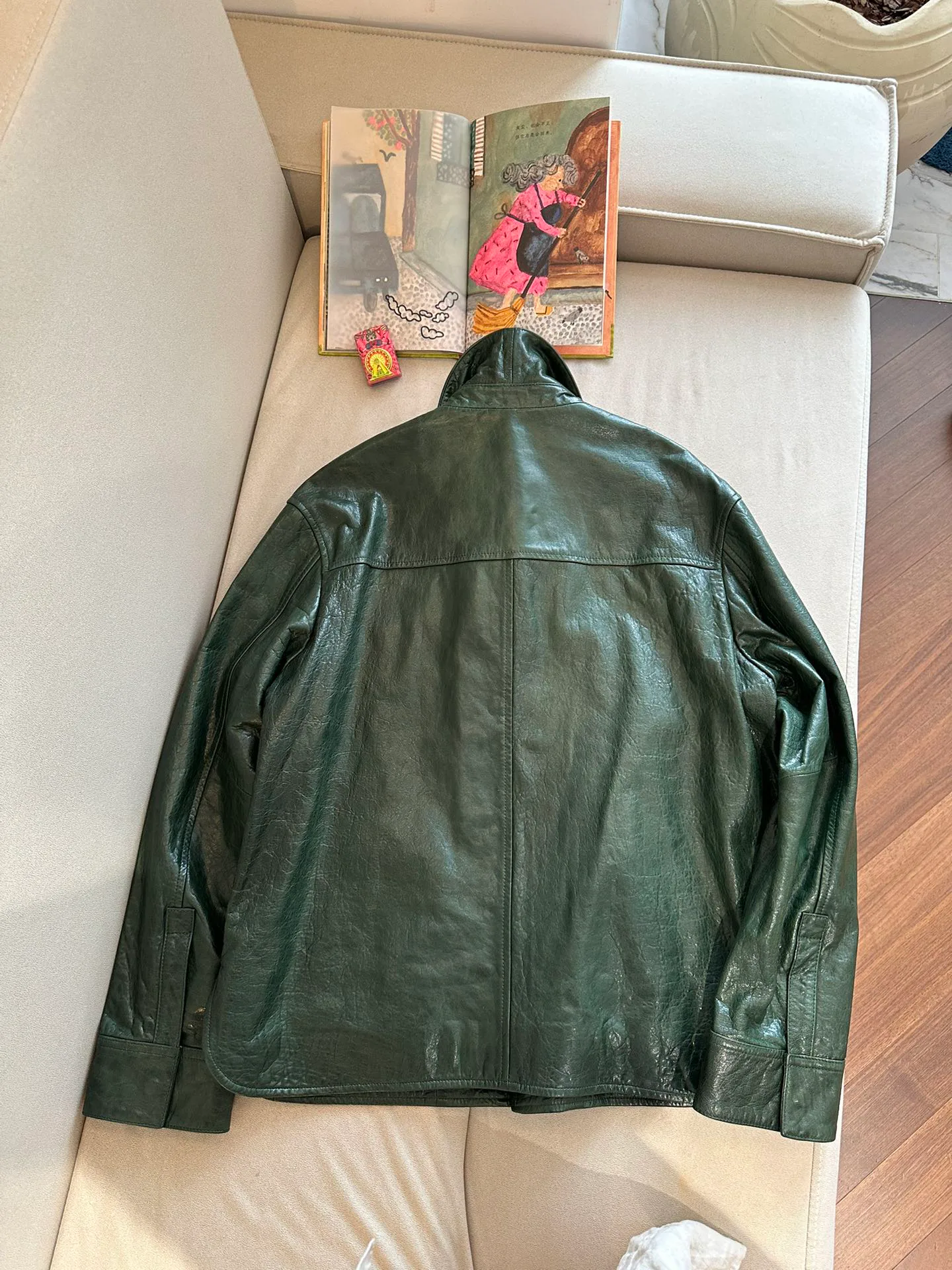 Кожаные Куртки И Дублёнки Женские Loewe 917947