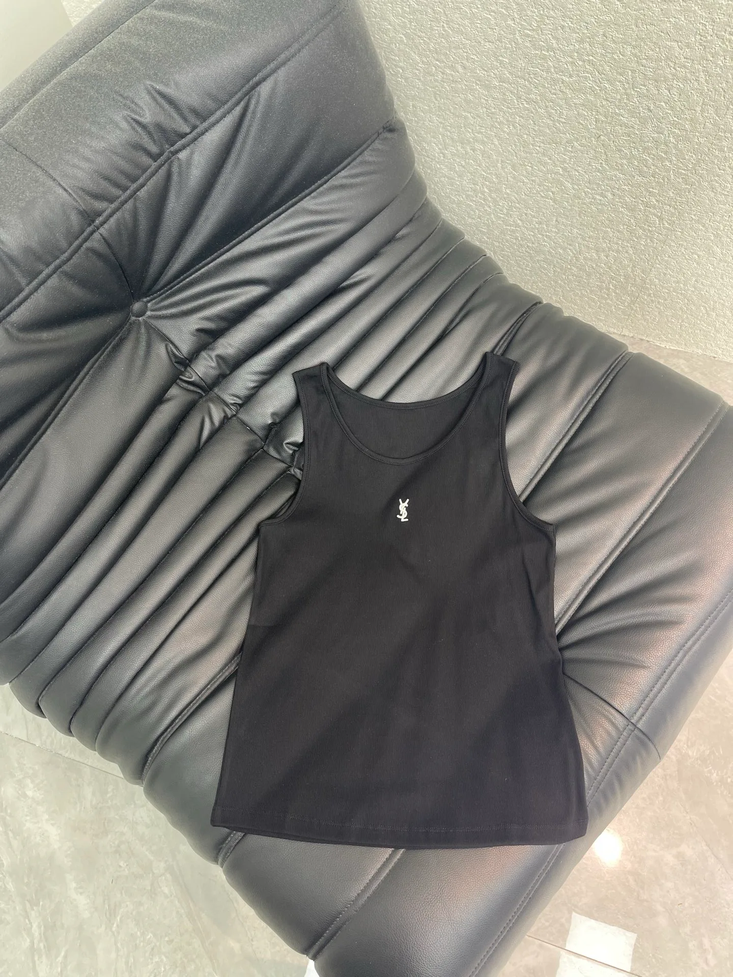 Топы Женские Saint Laurent 13273252