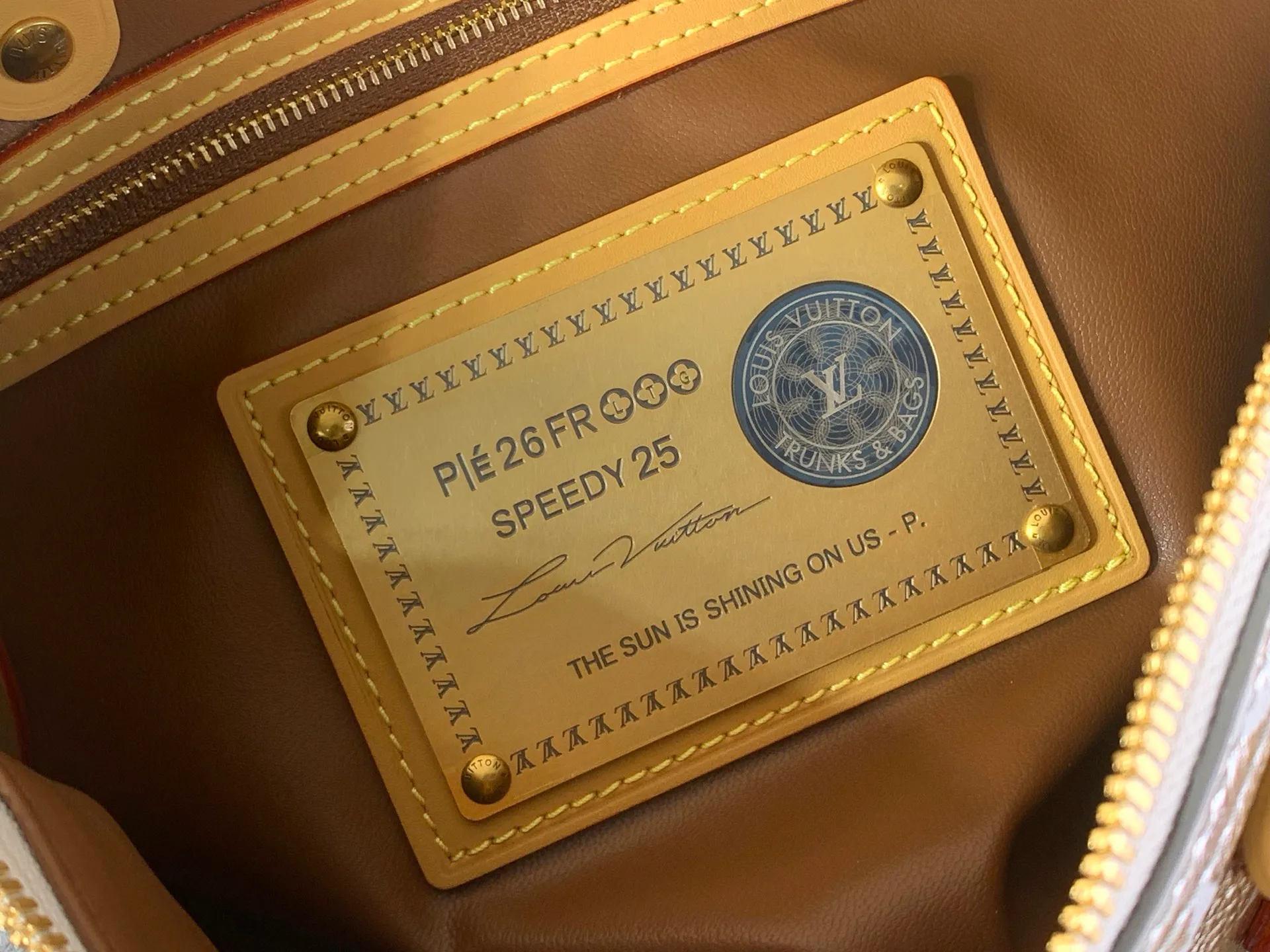 Классические Сумки Женские Louis Vuitton 11727935