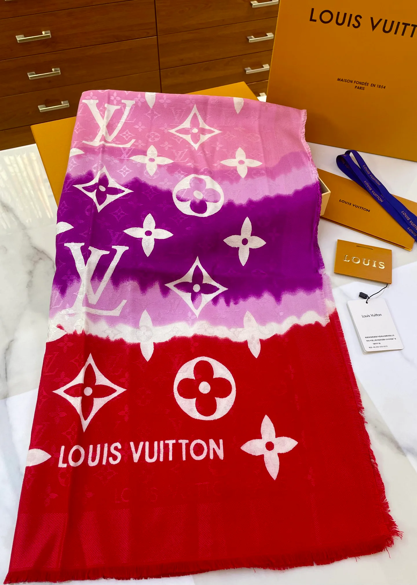 Шарфы Louis Vuitton 4874455