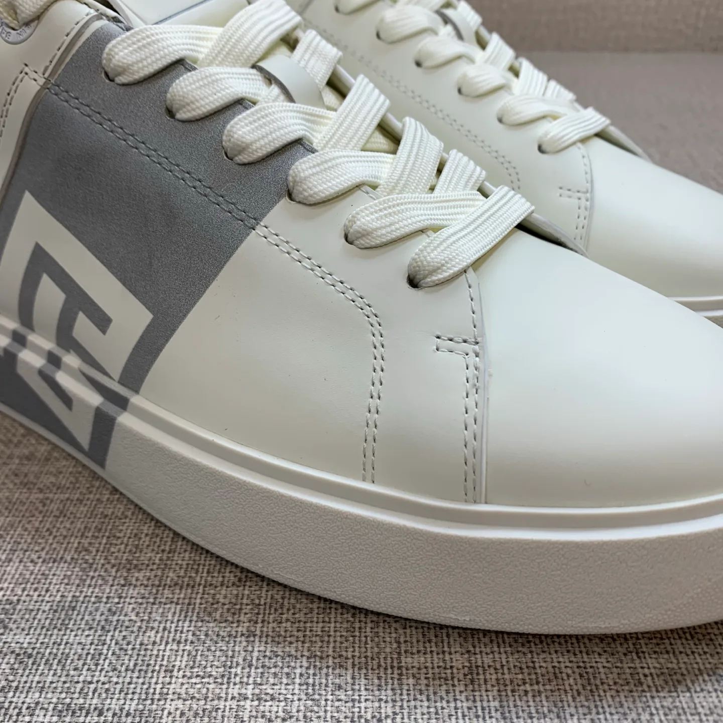 Кроссовки Мужские Balmain 480658