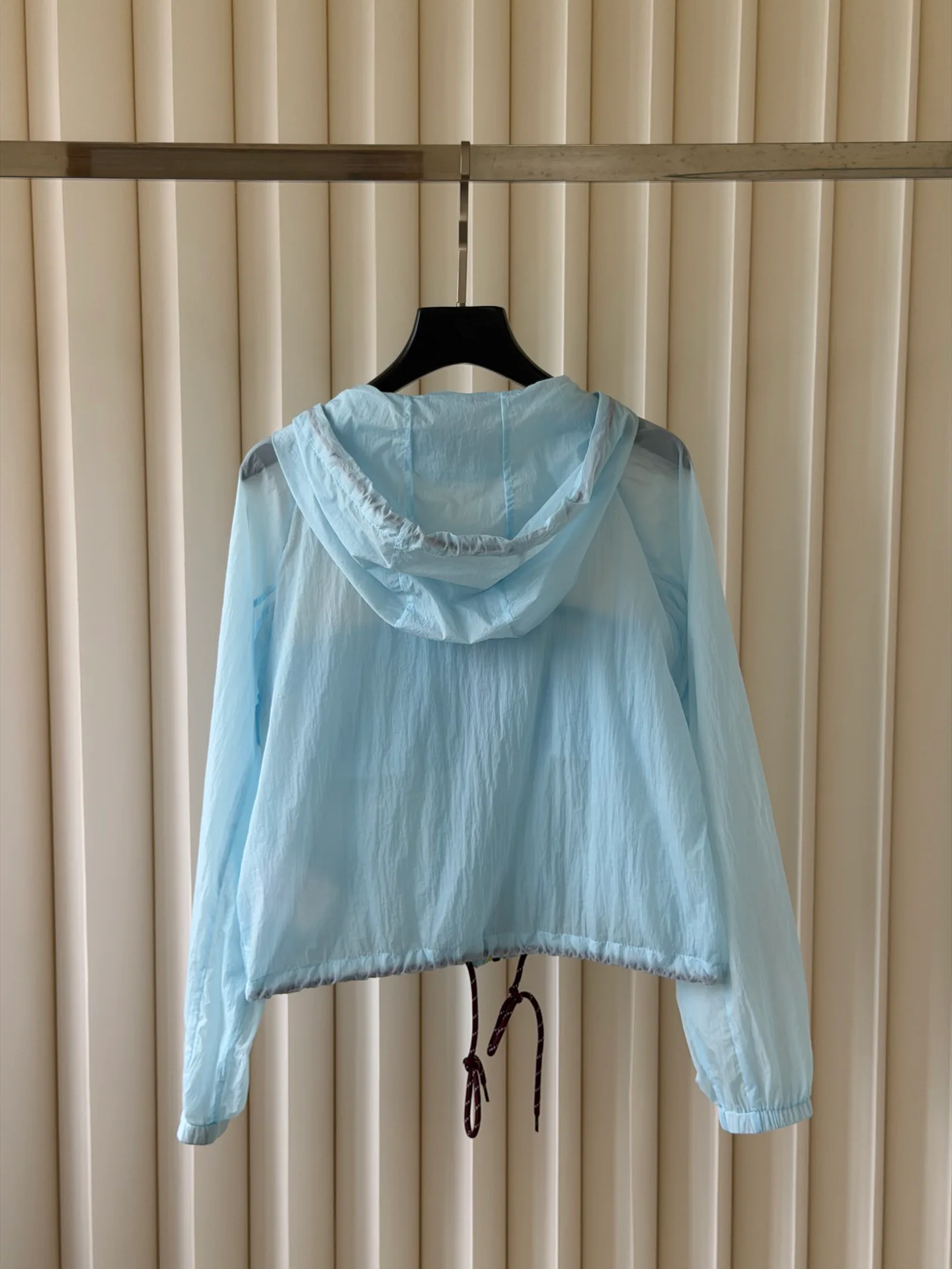 Куртки И Пуховики Женские Prada 17612842