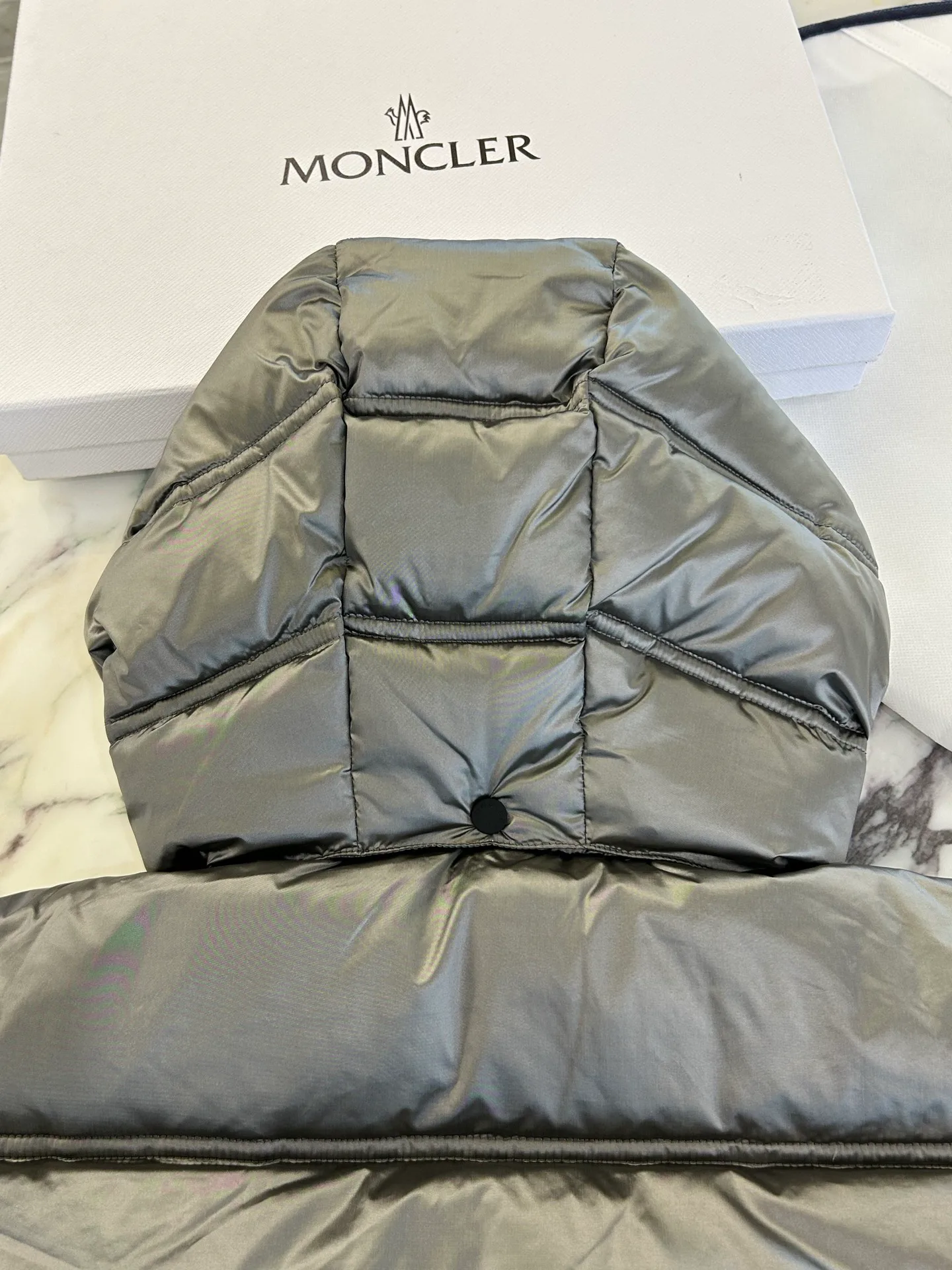 Жилеты Женские Moncler 18723329