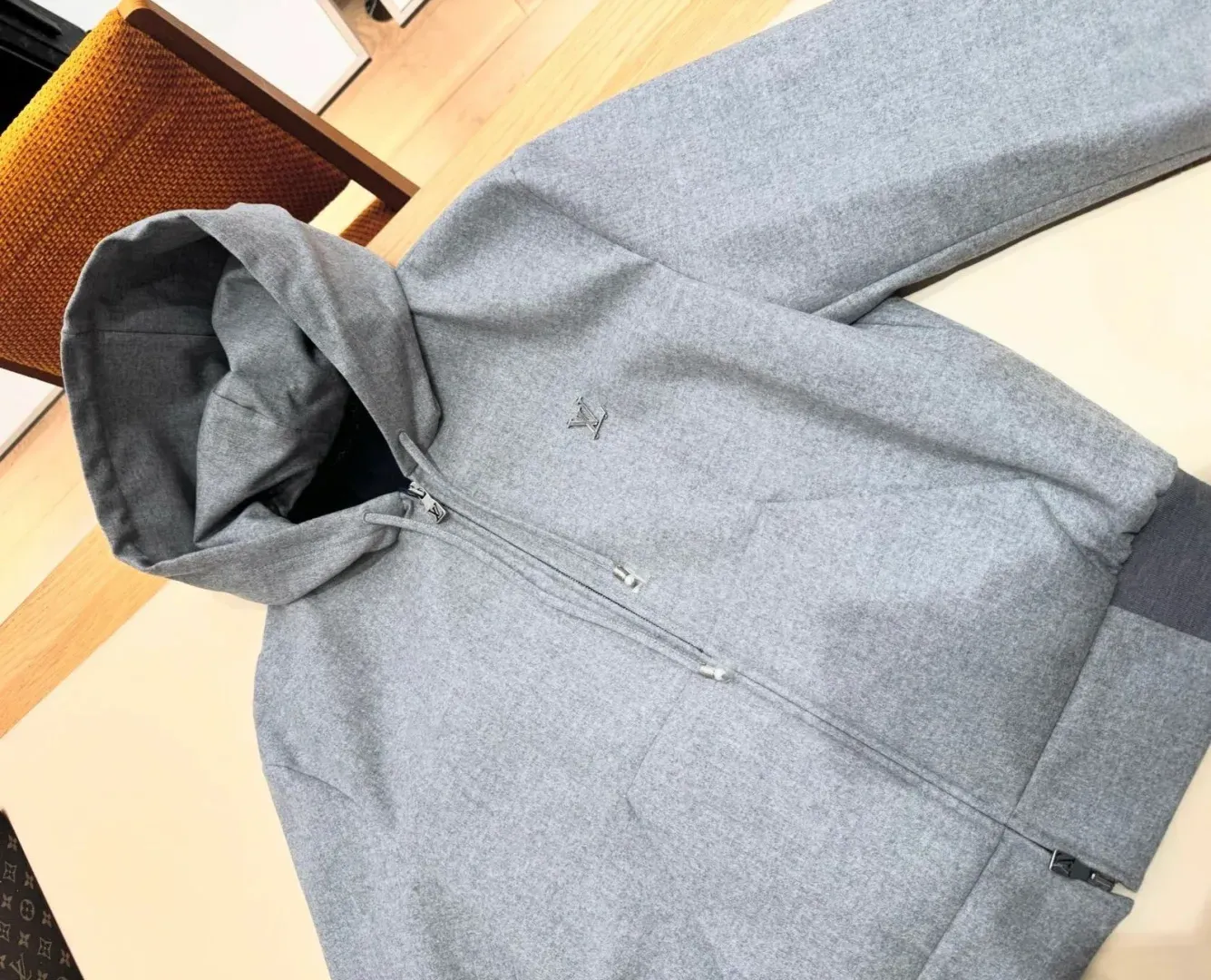 Куртки И Пуховики Мужские Louis Vuitton 6839626