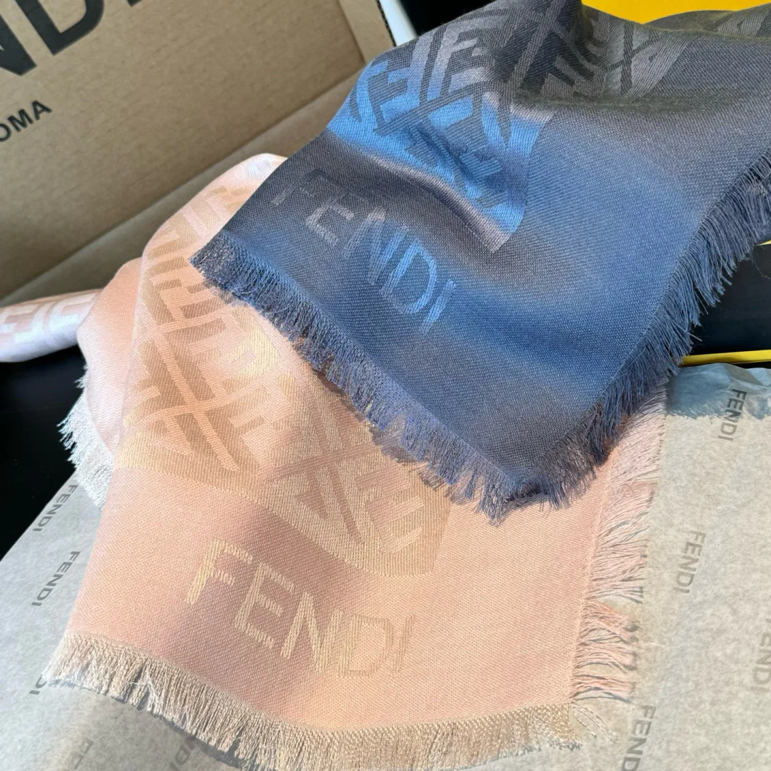 Шарфы Fendi 463880