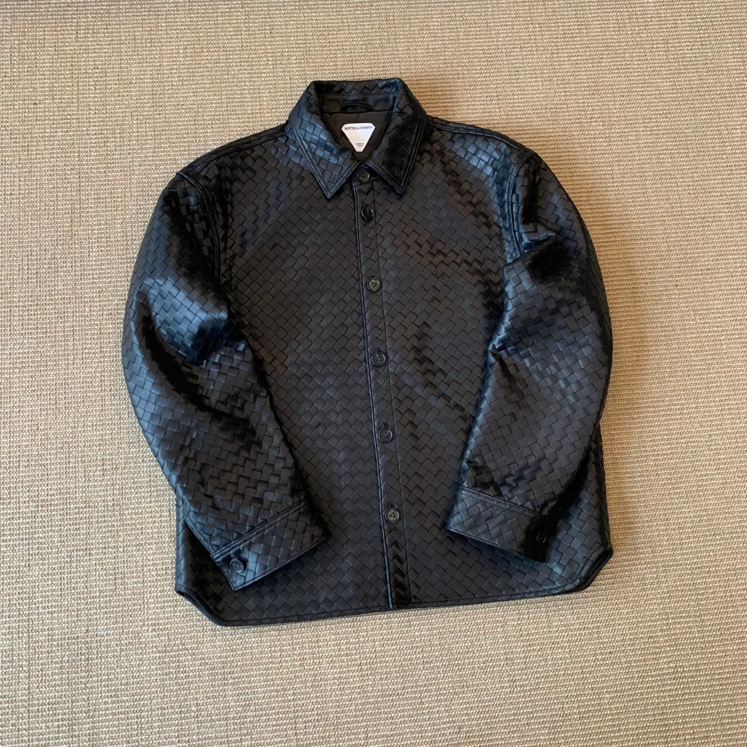 Кожаные Куртки И Дублёнки Женские Bottega Veneta 17930820