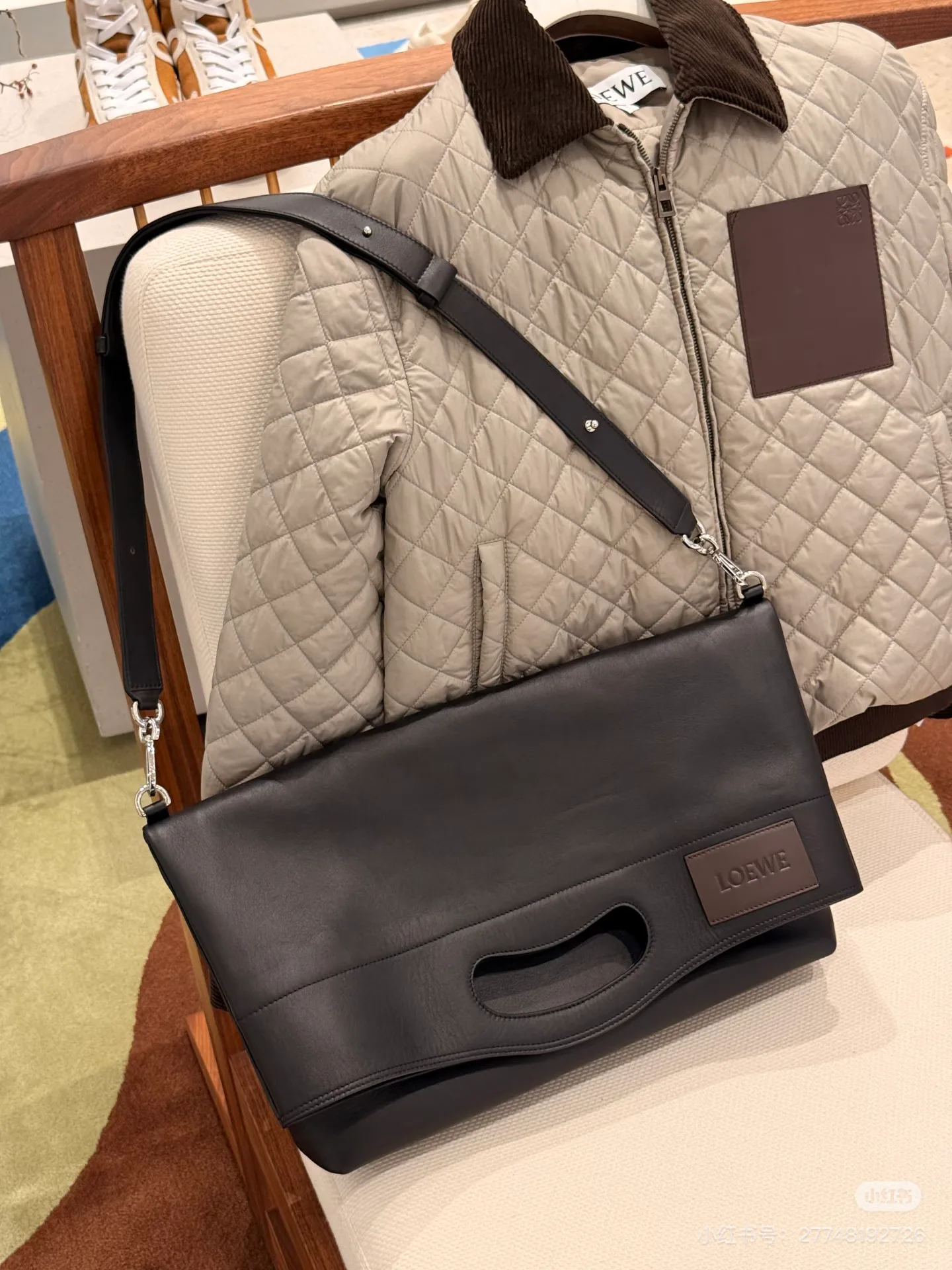 Классические Сумки Женские Loewe 11675830