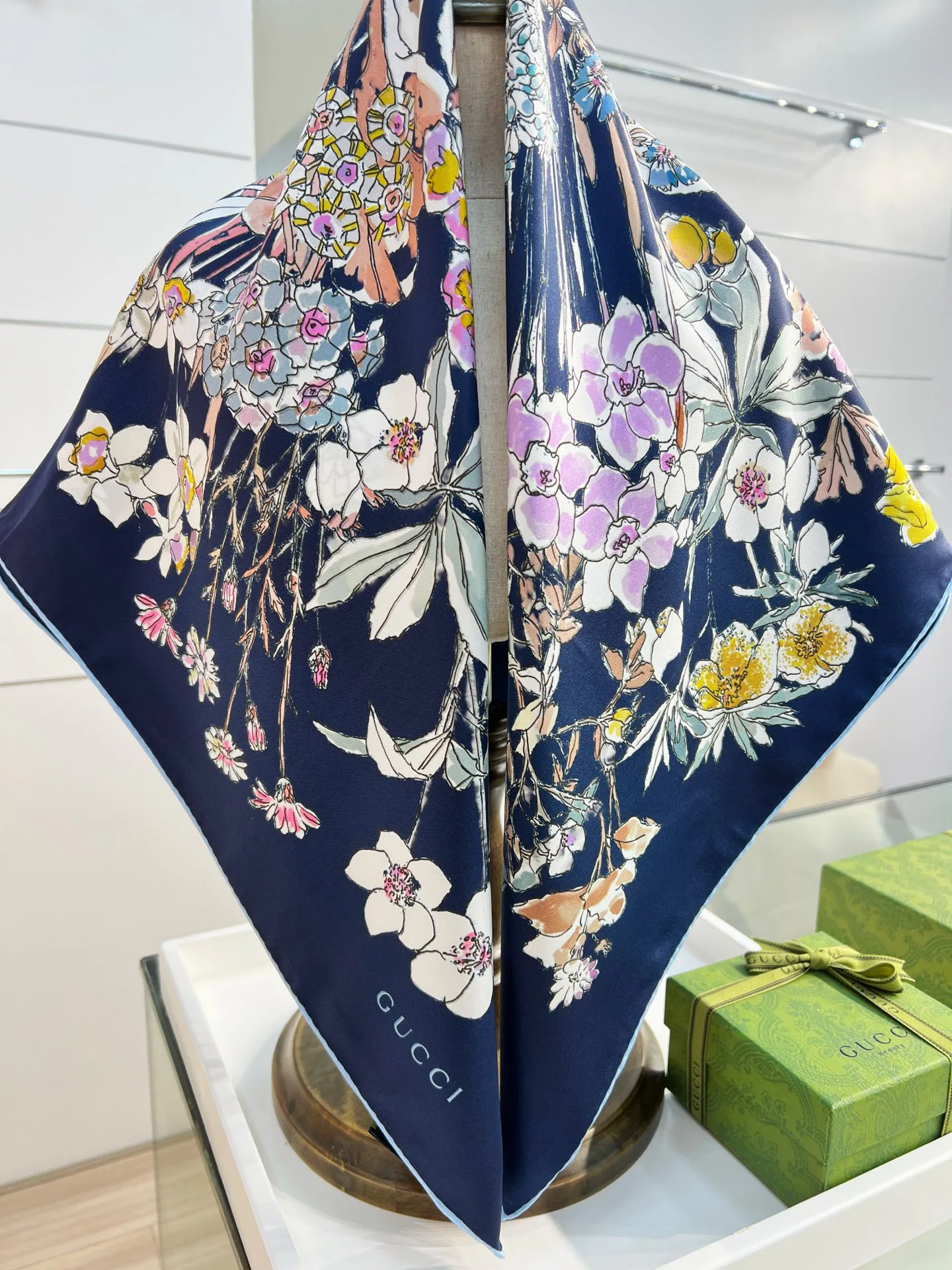 Платки Gucci 1960756