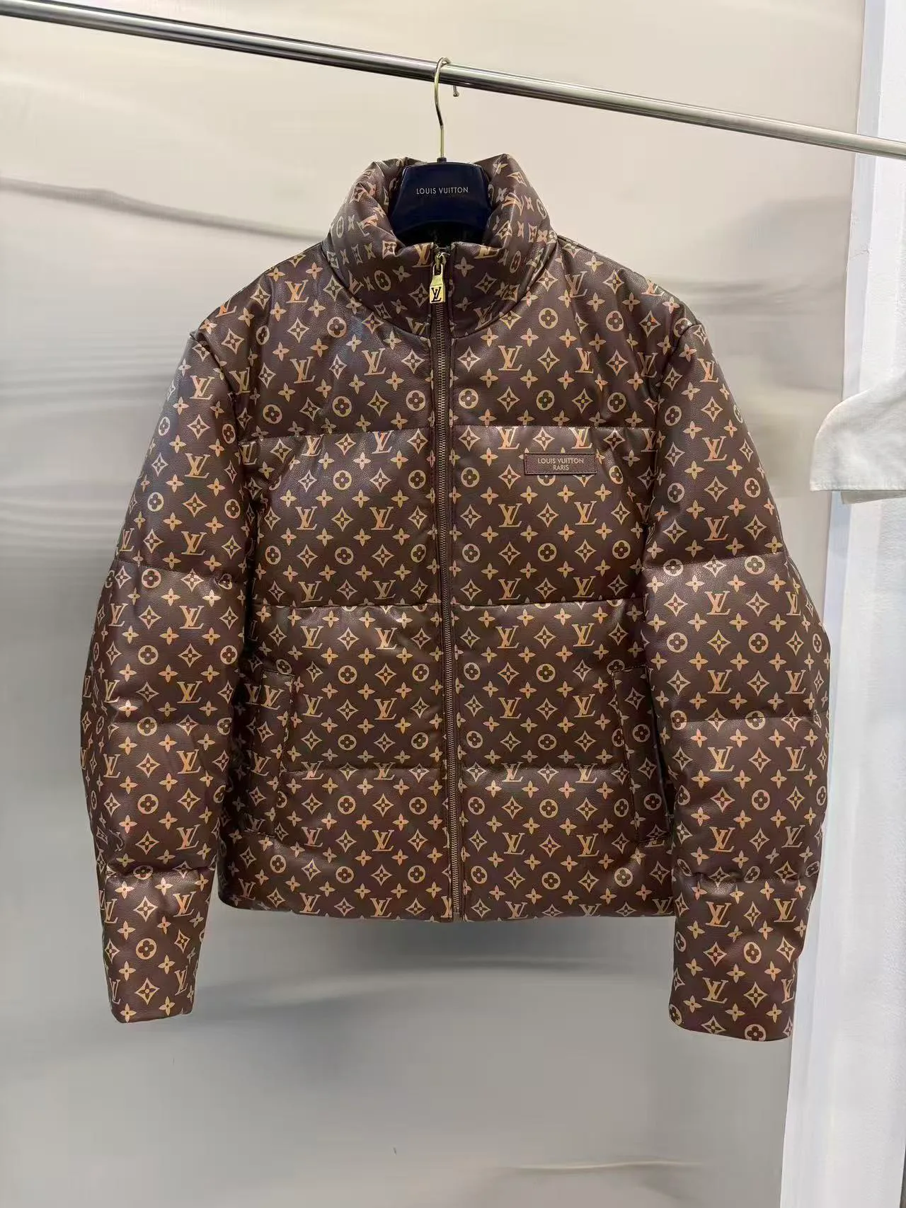 Куртки И Пуховики Мужские Louis Vuitton 2740267