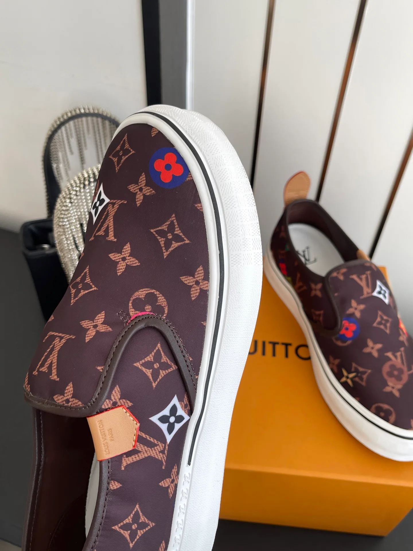 Кроссовки Мужские Louis Vuitton 17908524