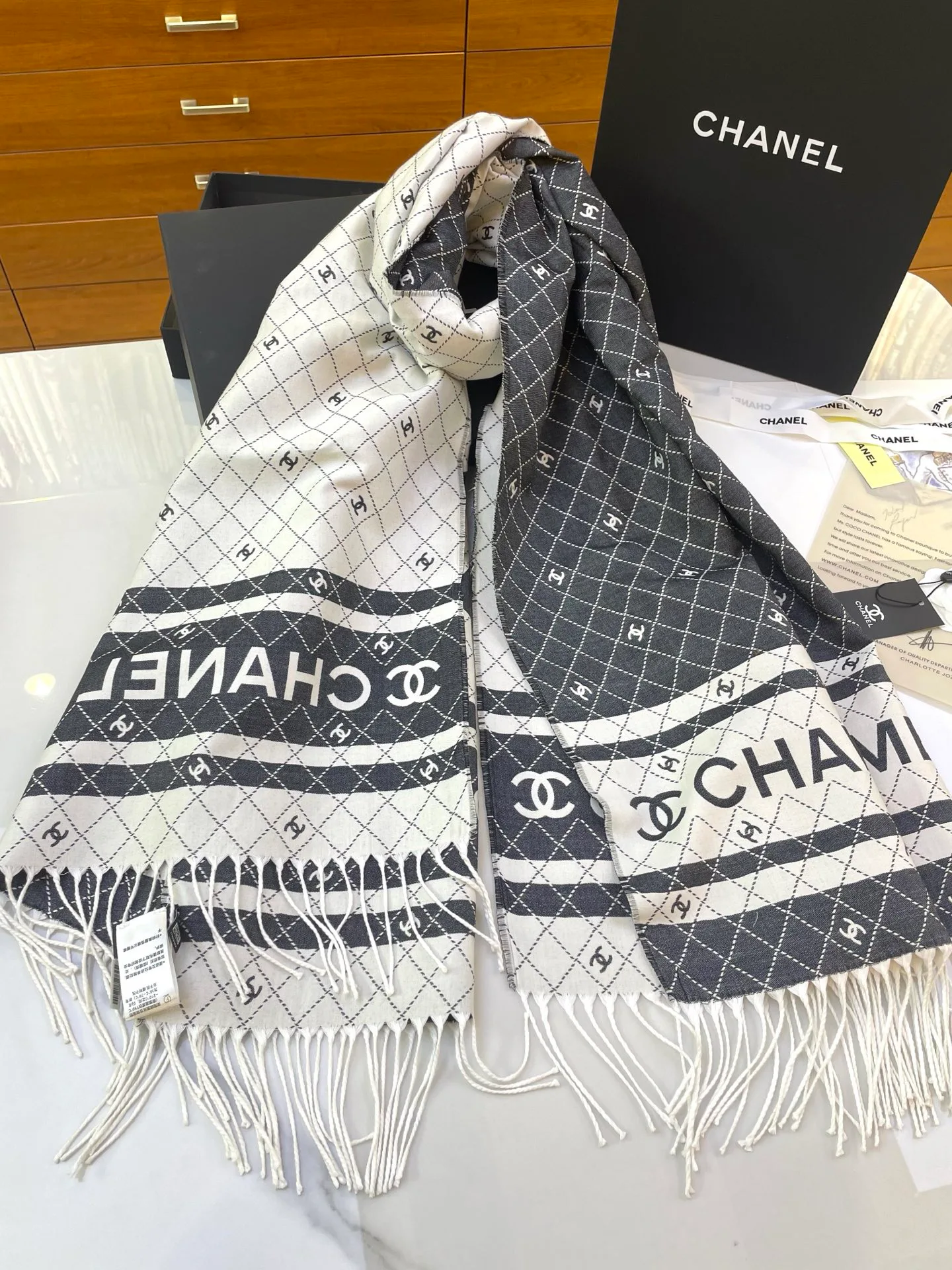 Шарфы Chanel 210302