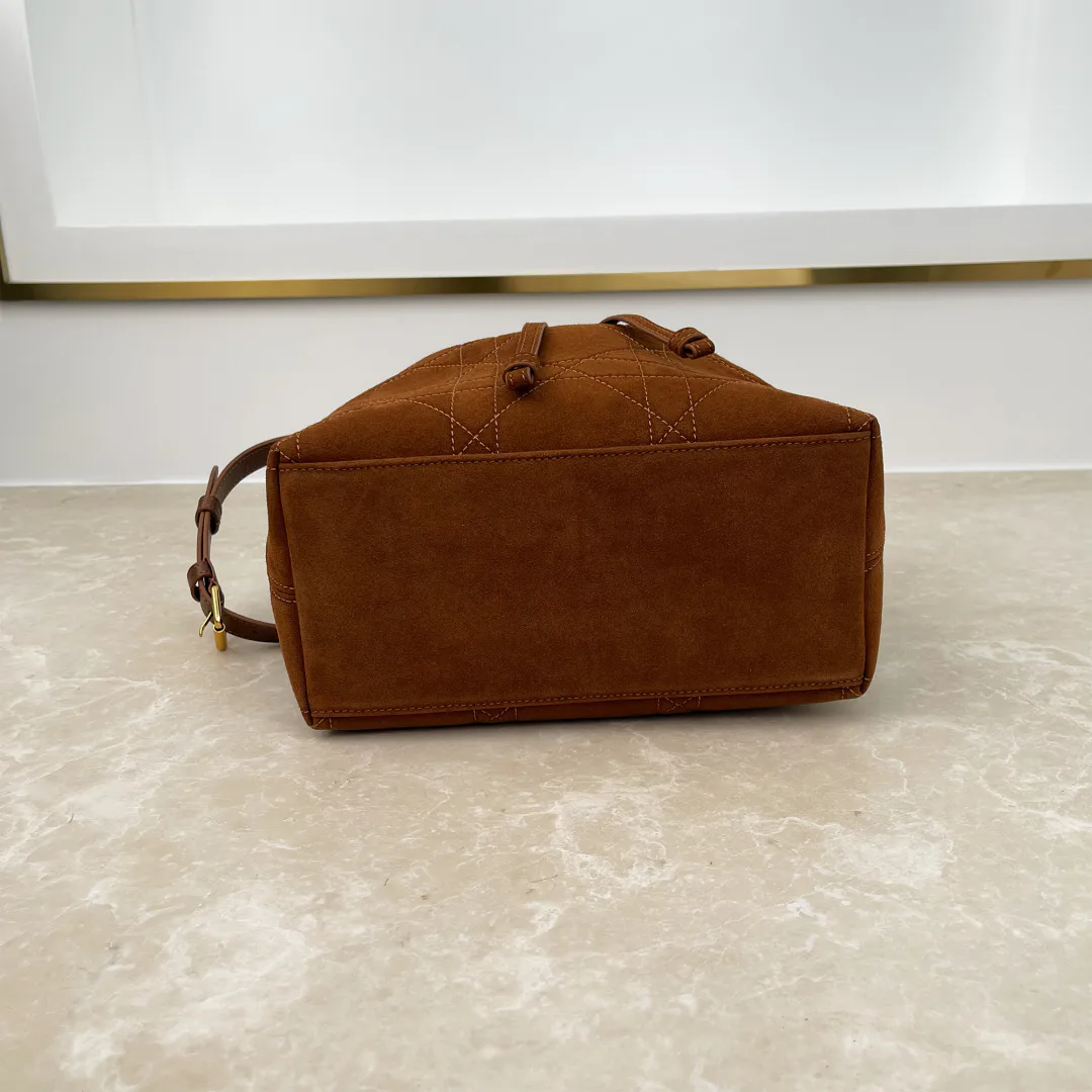 Классические Сумки Женские Christian Dior 18116320