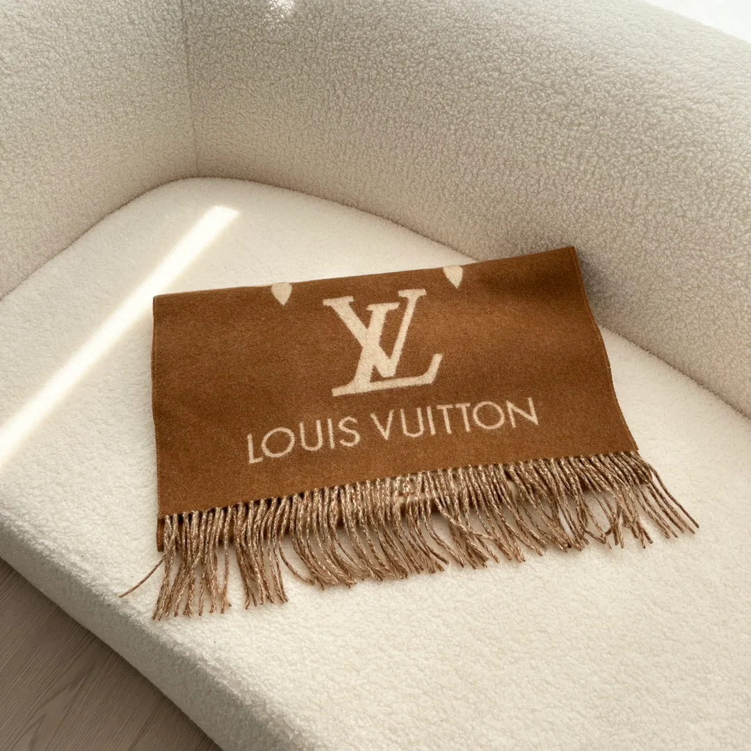 Шарфы Louis Vuitton 1846