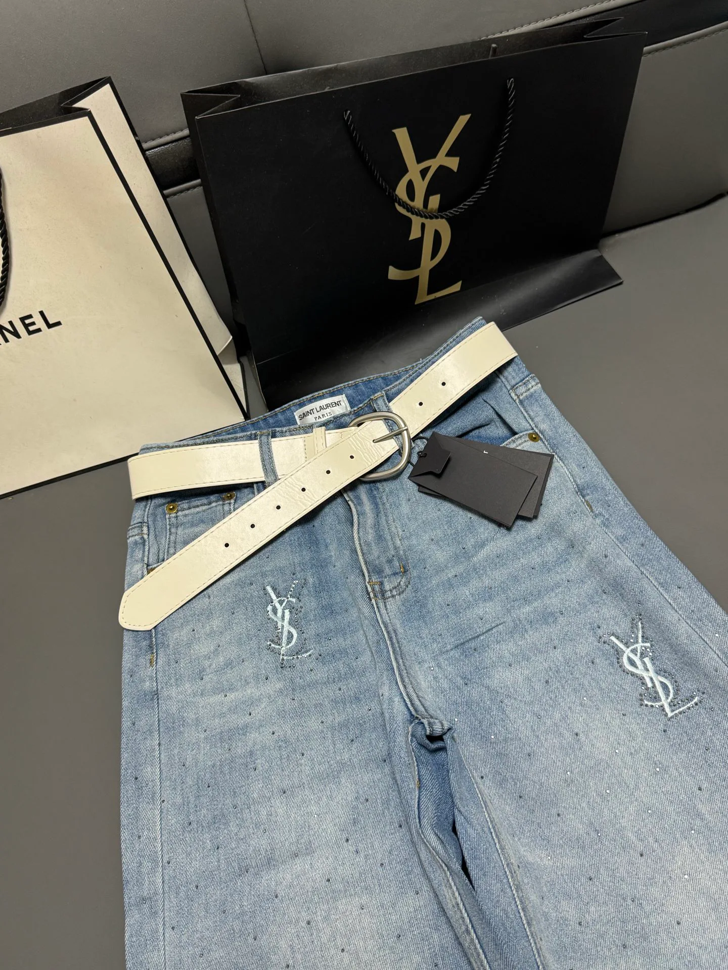Джинсы Женские Saint Laurent 9880449