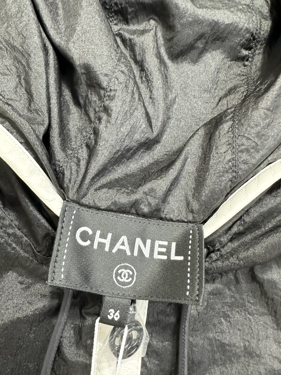 Куртки И Пуховики Женские Chanel 16907936
