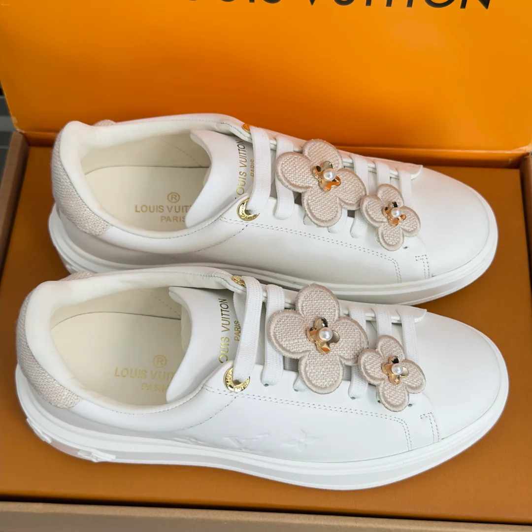 Кроссовки Женские Louis Vuitton 18845998