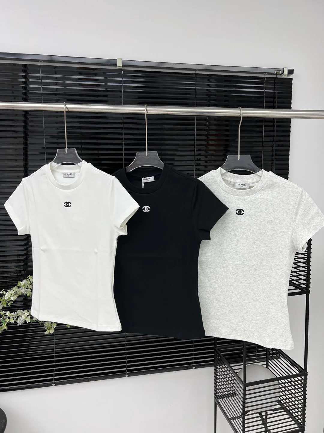 Футболки Женские Chanel 19081059