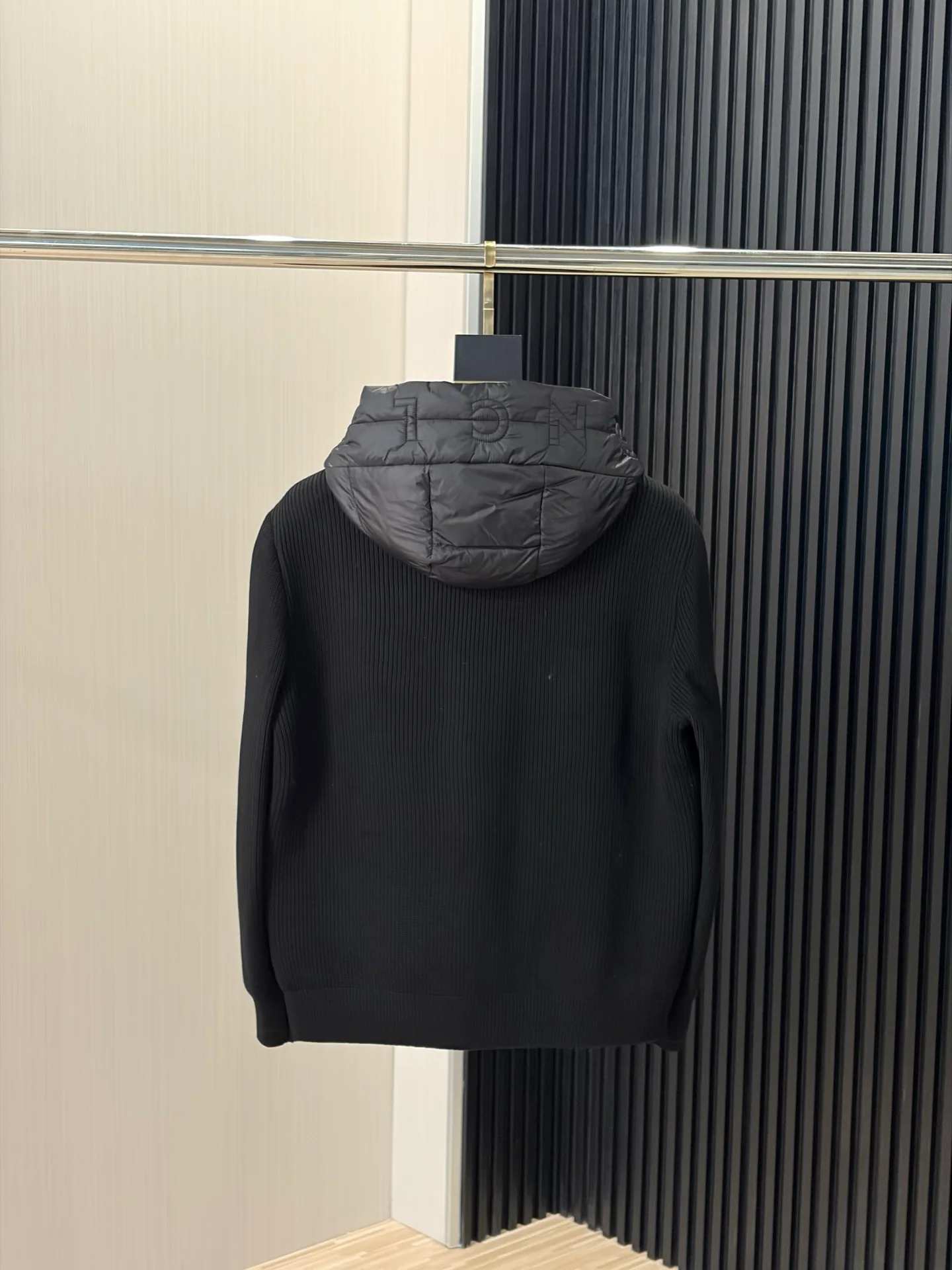 Куртки И Пуховики Женские Moncler 18391739