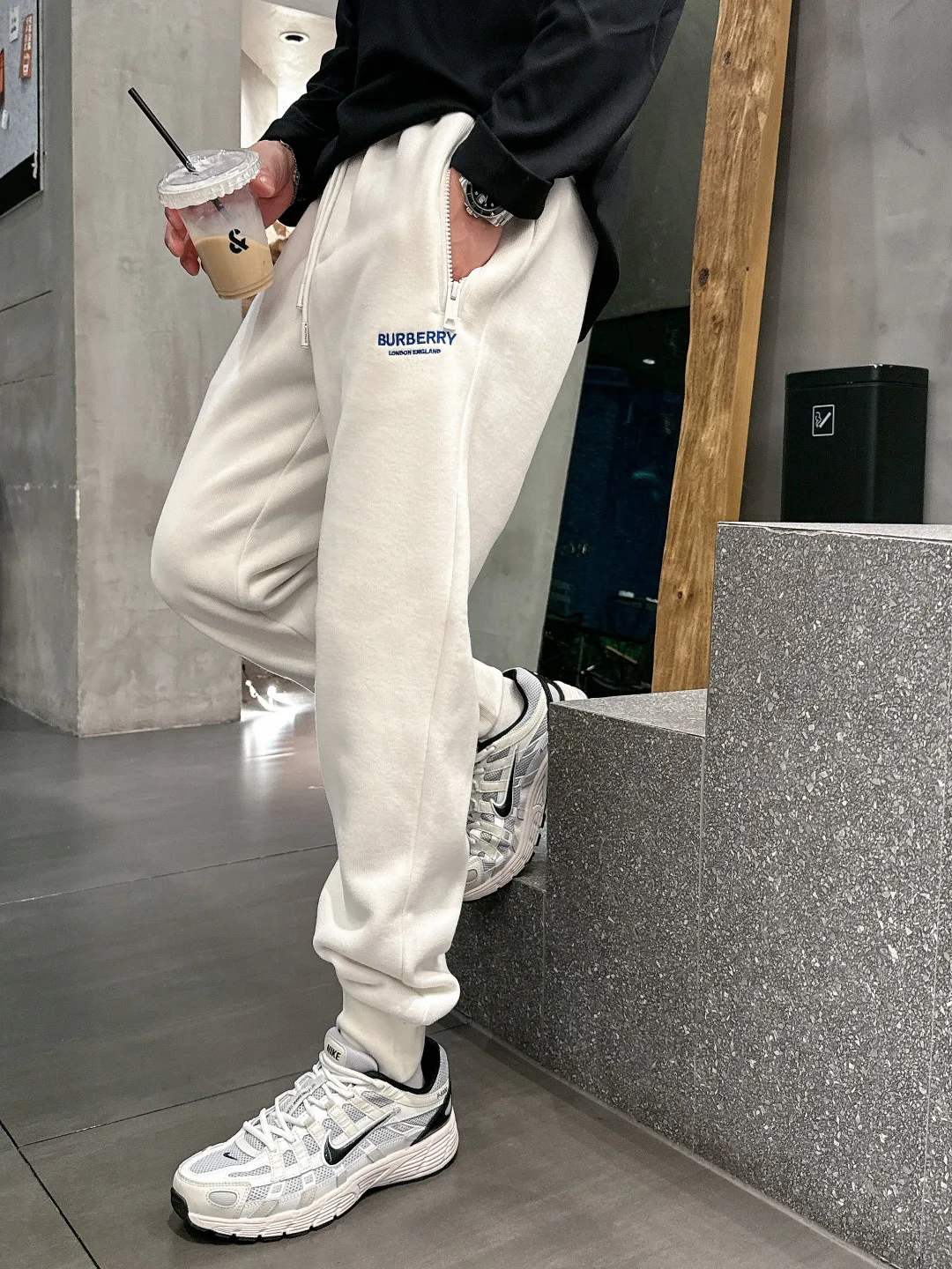 Брюки Мужские Burberry 970624