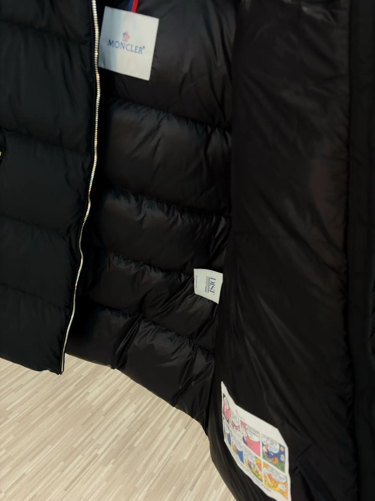 Куртки И Пуховики Женские Moncler 18111423