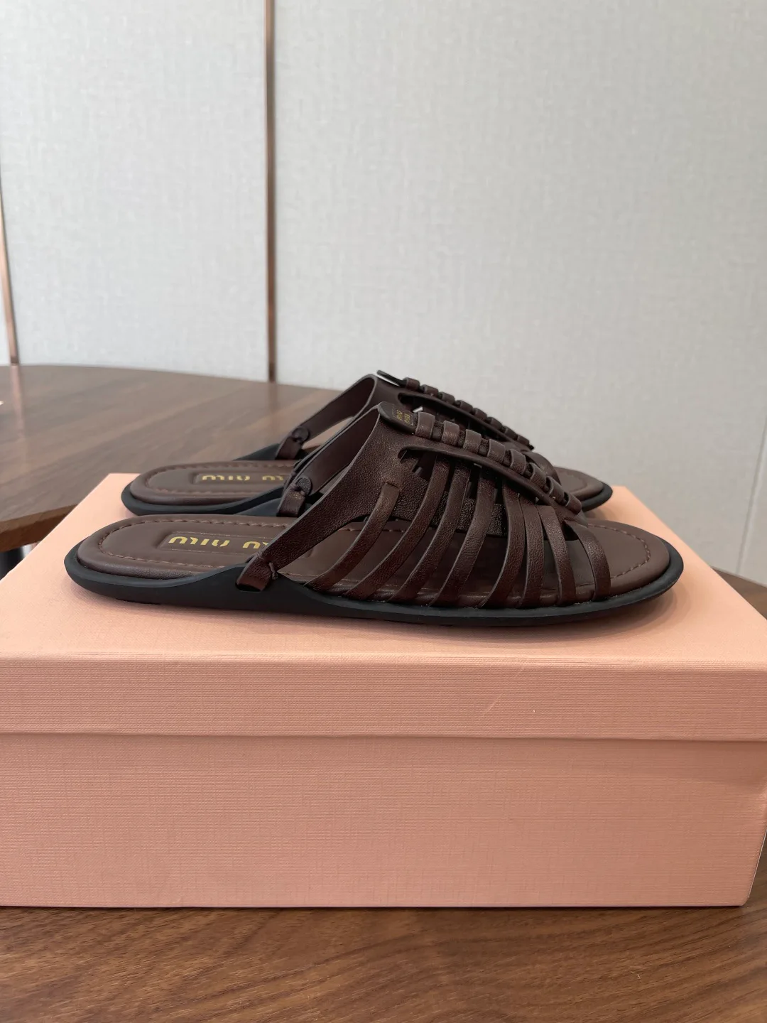 Шлепанцы Женские Miu Miu 12240269