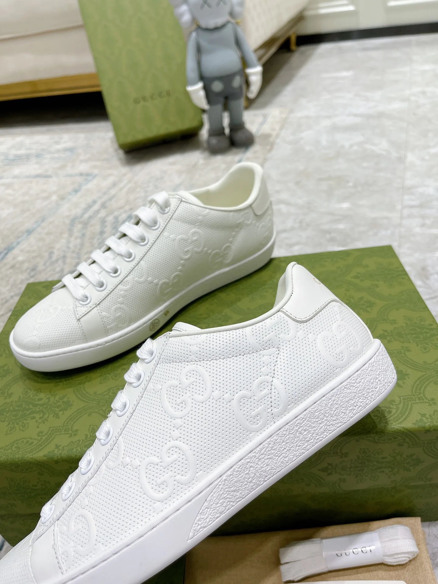 Кроссовки Женские Gucci 17620422