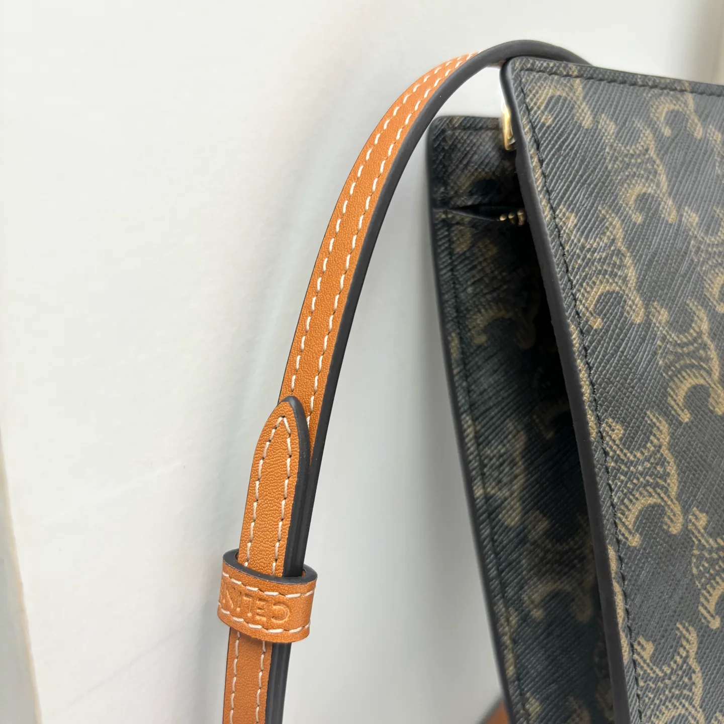 Классические Сумки Женские Celine 18223206