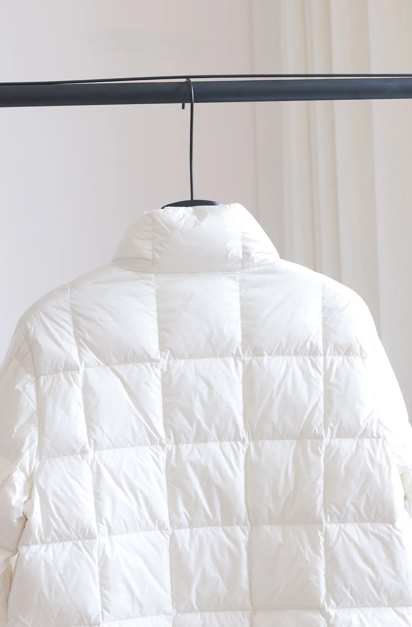 Куртки И Пуховики Женские Moncler 18184518