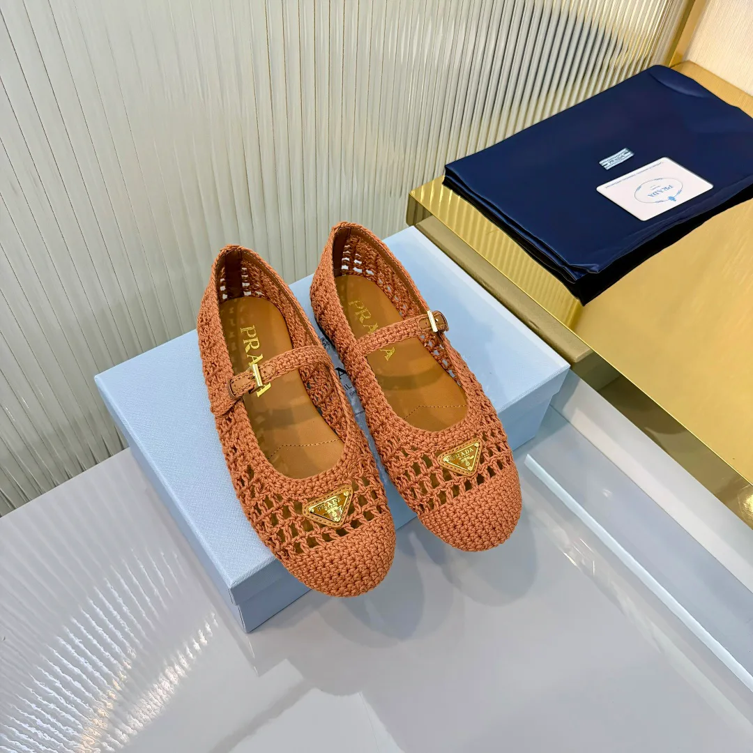 Балетки Женские Prada 11386408